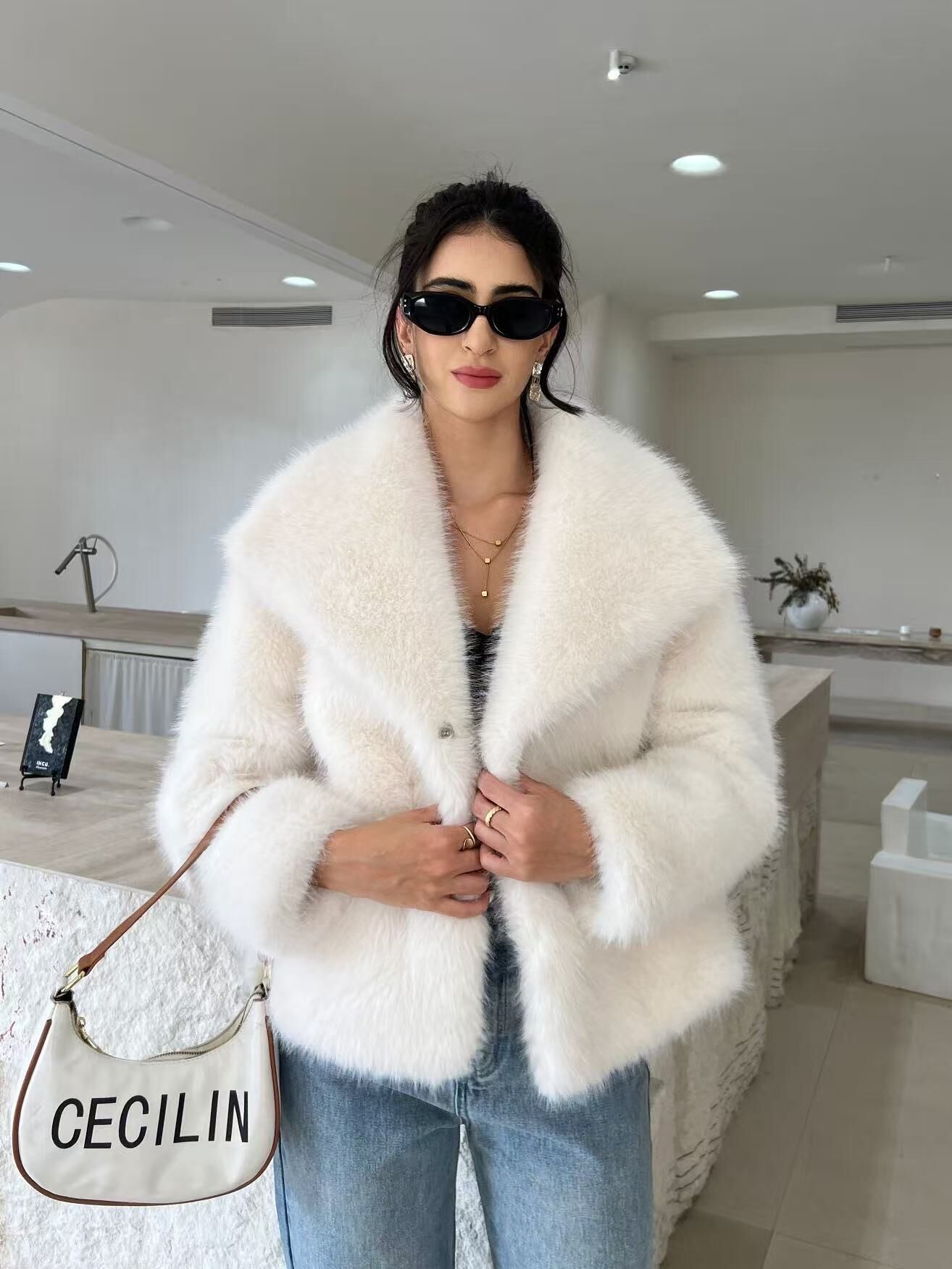 Giacca di pelliccia con collo a tacca