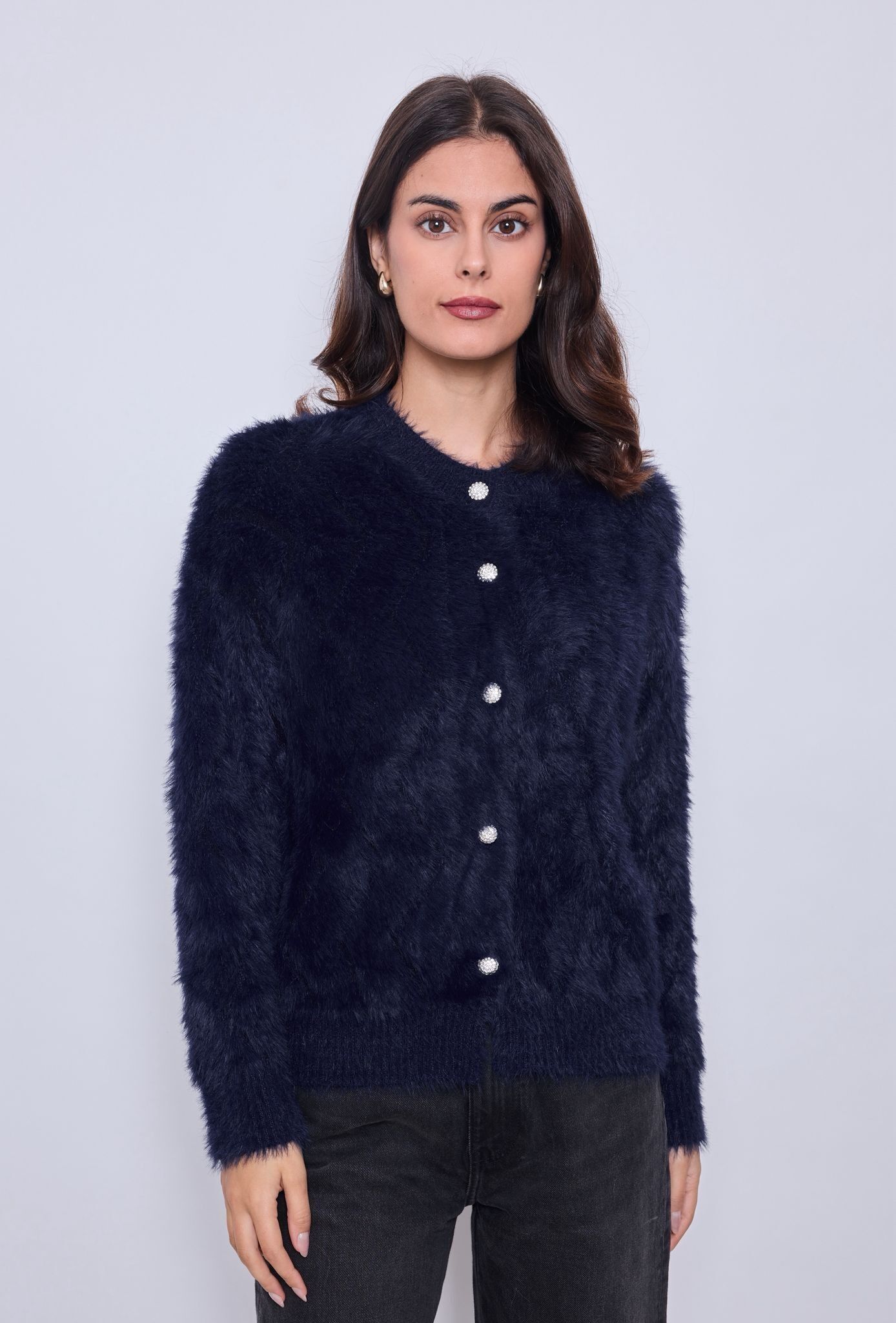 Cardigan soffice e strutturato con scollo rotondo