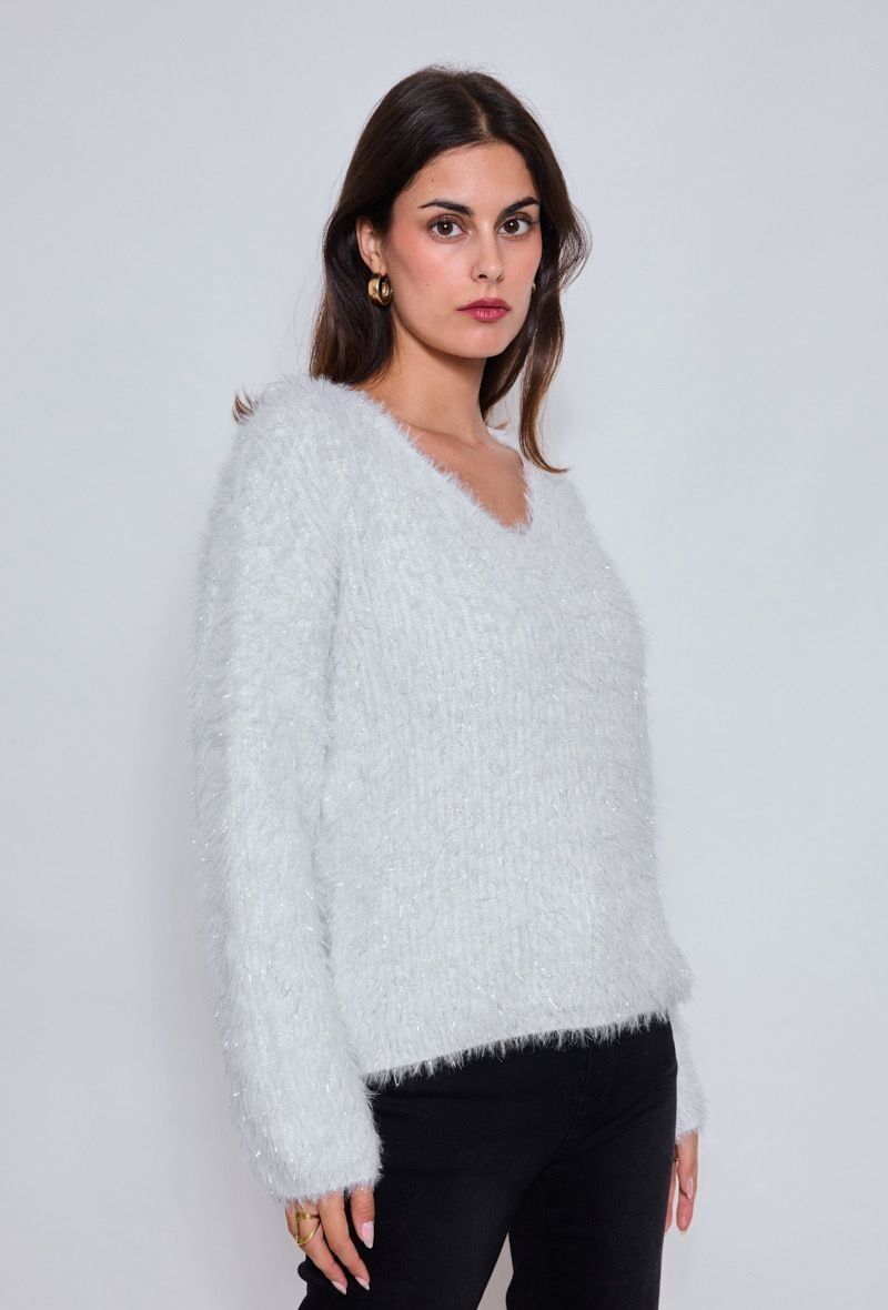 Flauschiger V-Ausschnitt-Pullover