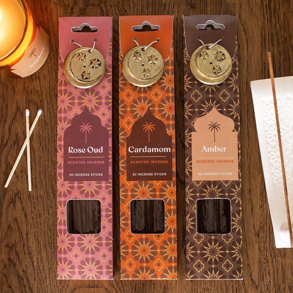 Set mit 18 Räucherstäbchen-Geschenksets aus „Arabische Nächte“ in Präsentationsform