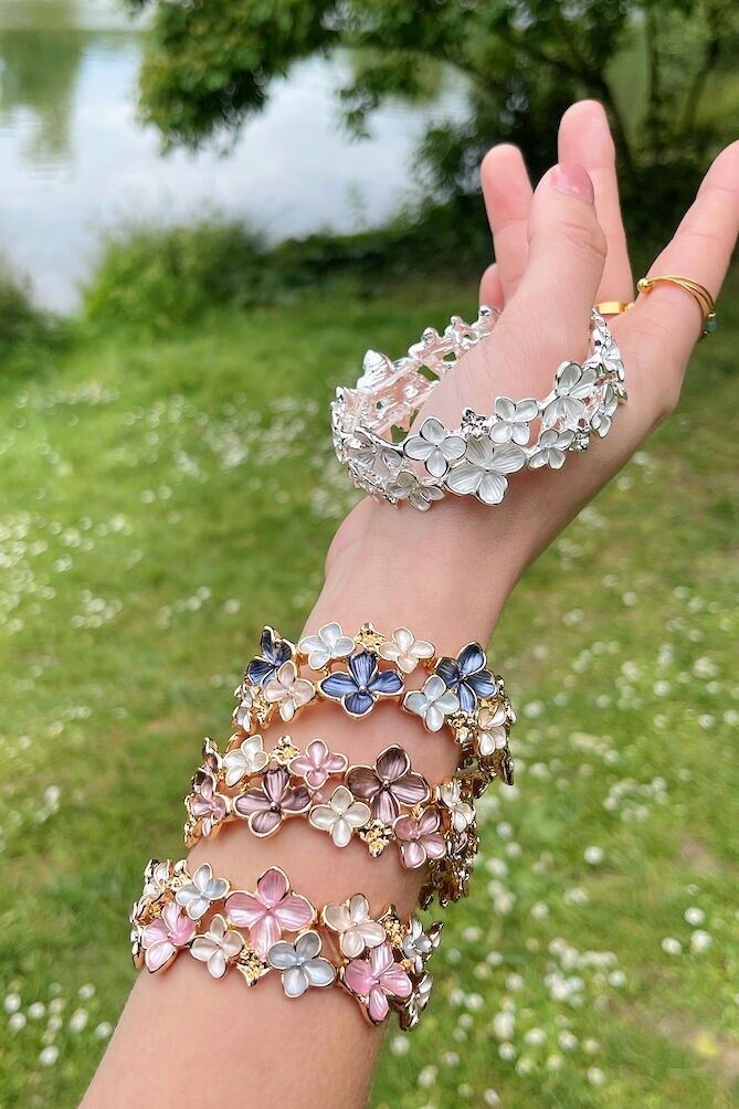 Braccialetto con fiori colorati 324CP22