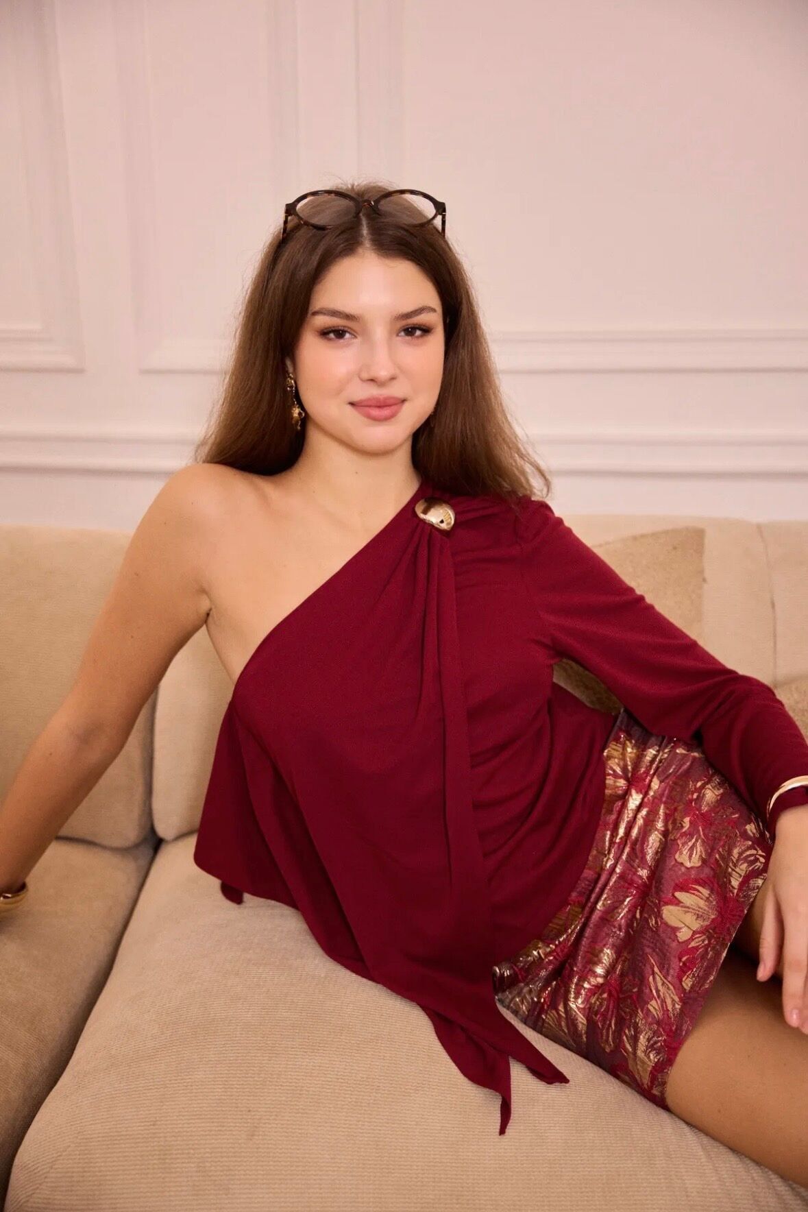 Top asimmetrico con dettaglio oro - 3273