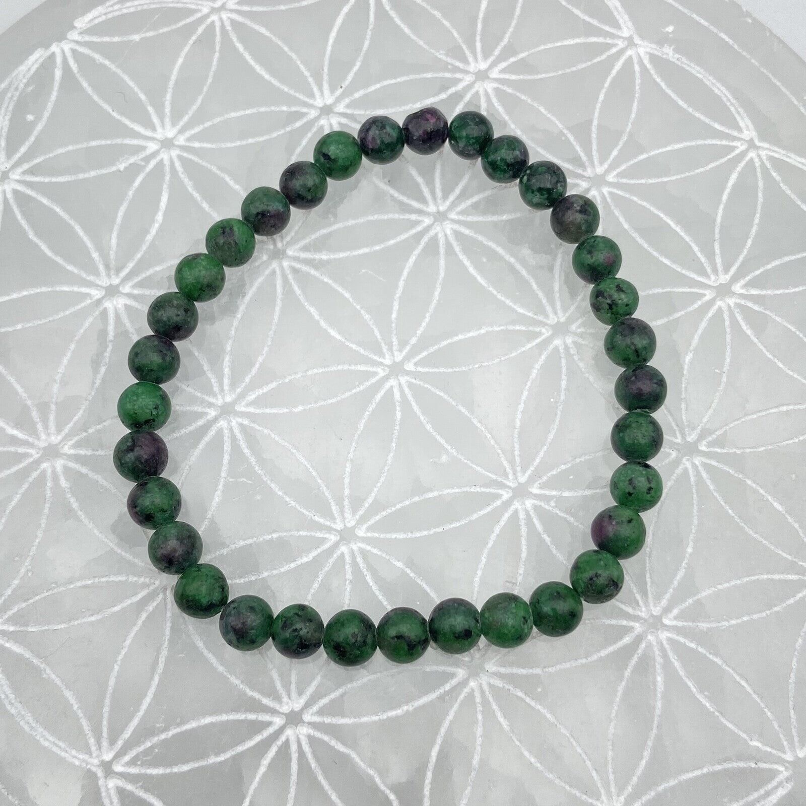 Armband - Rubin / Zoisit (6 mm)