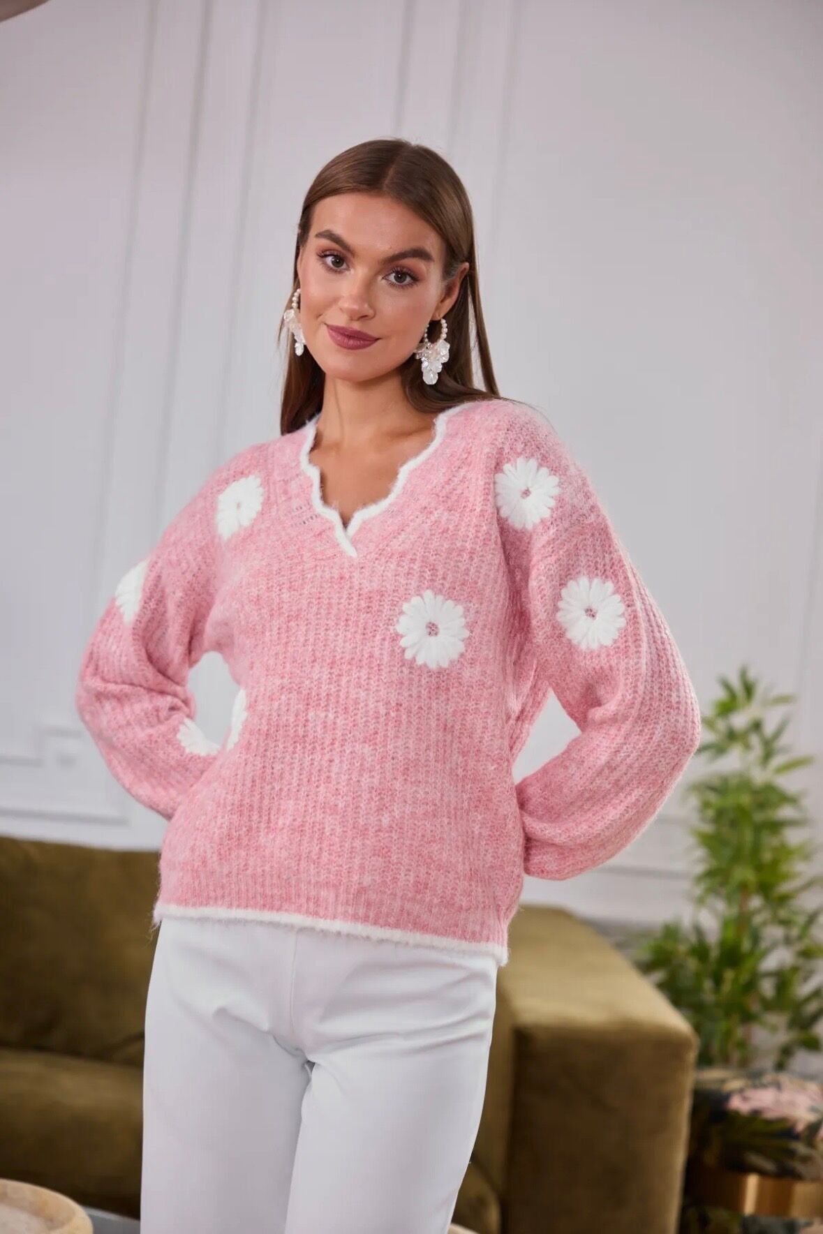 Suéter de punto con flores bordadas - 5377