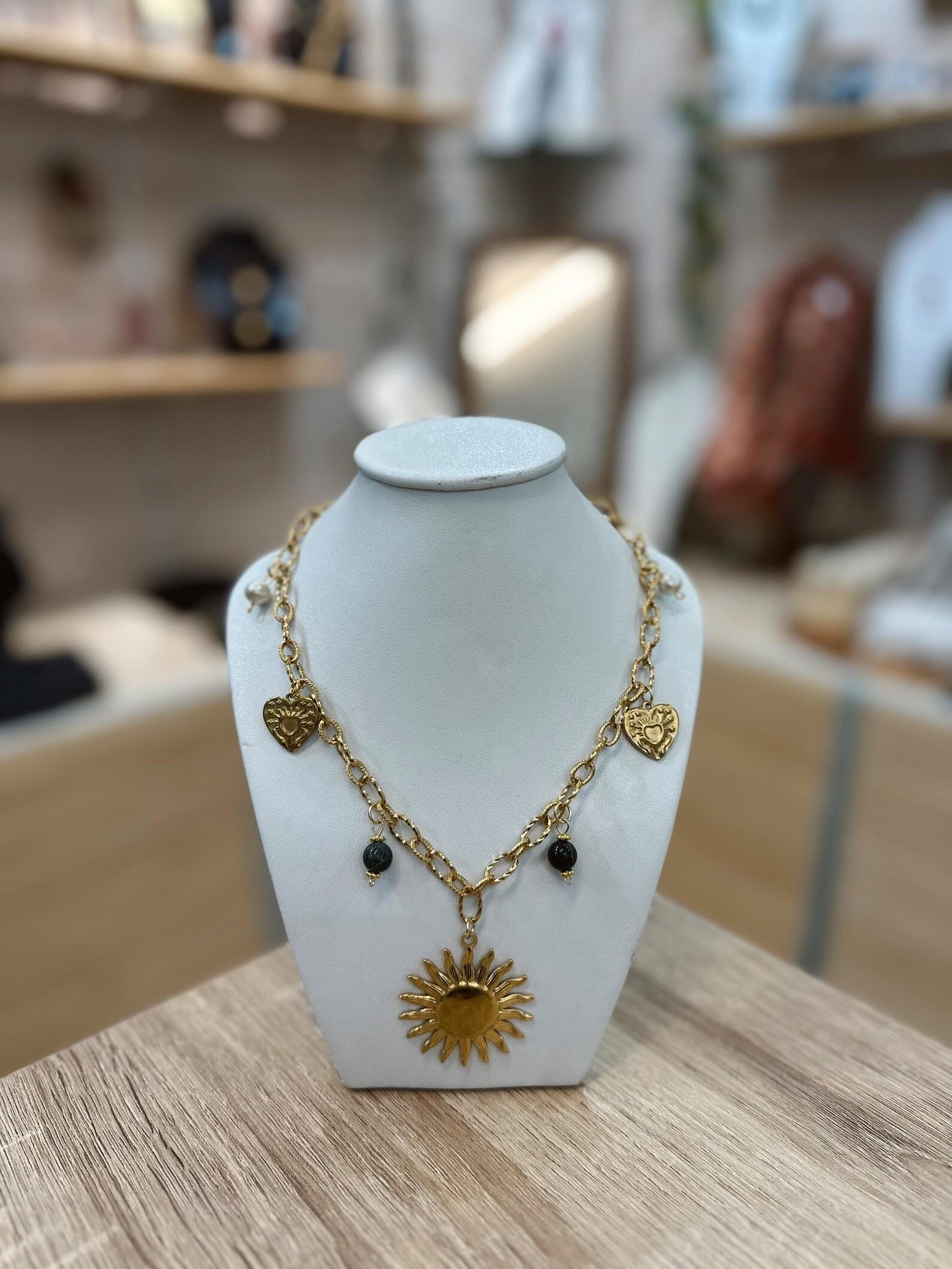 Collana "Cuore Solare"