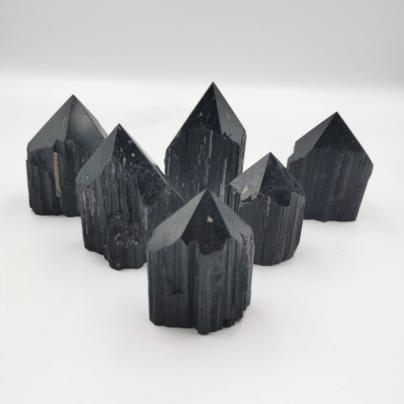 Schwarzer Turmalin-Spitze - Halbroh