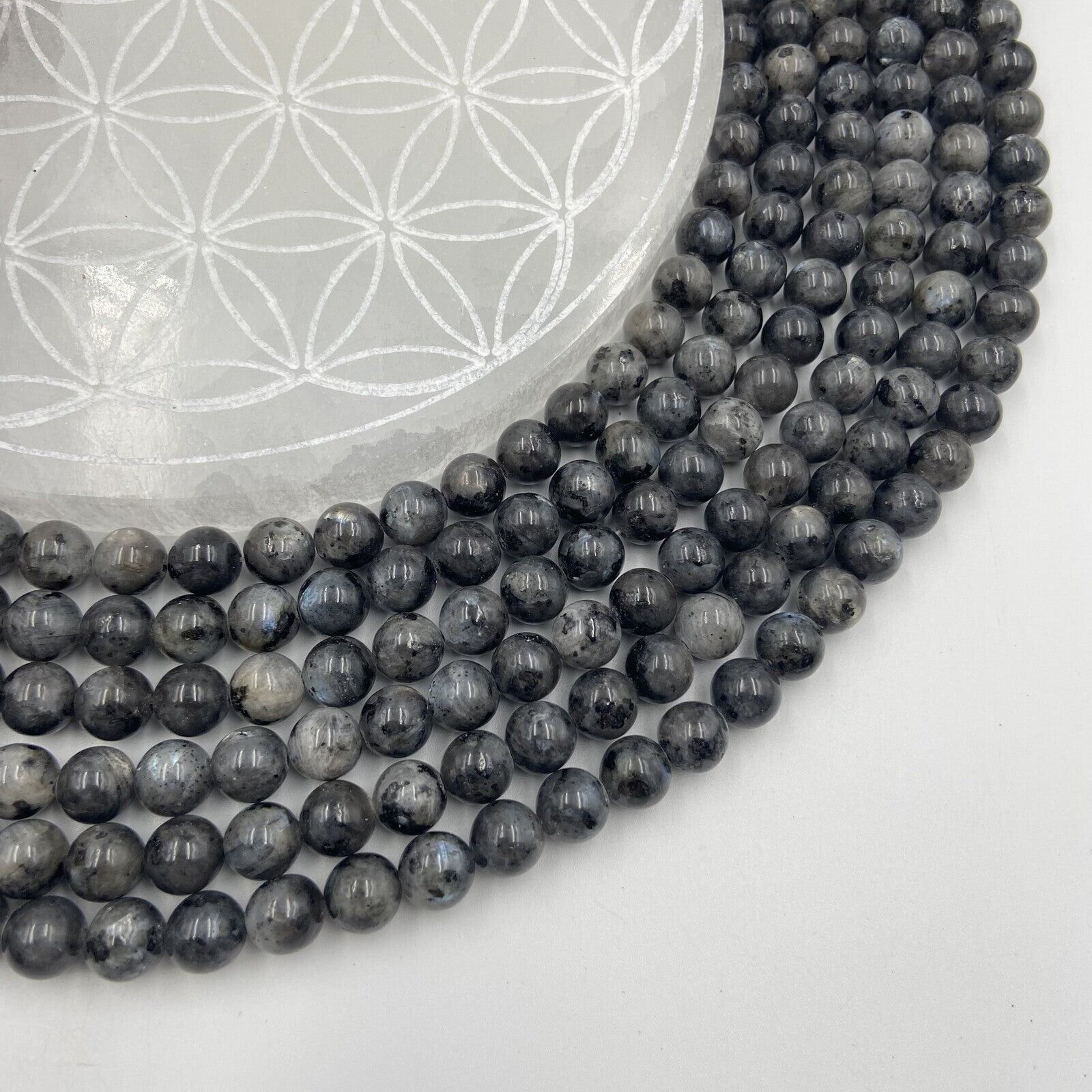 Grado - Larvikite (8 mm)