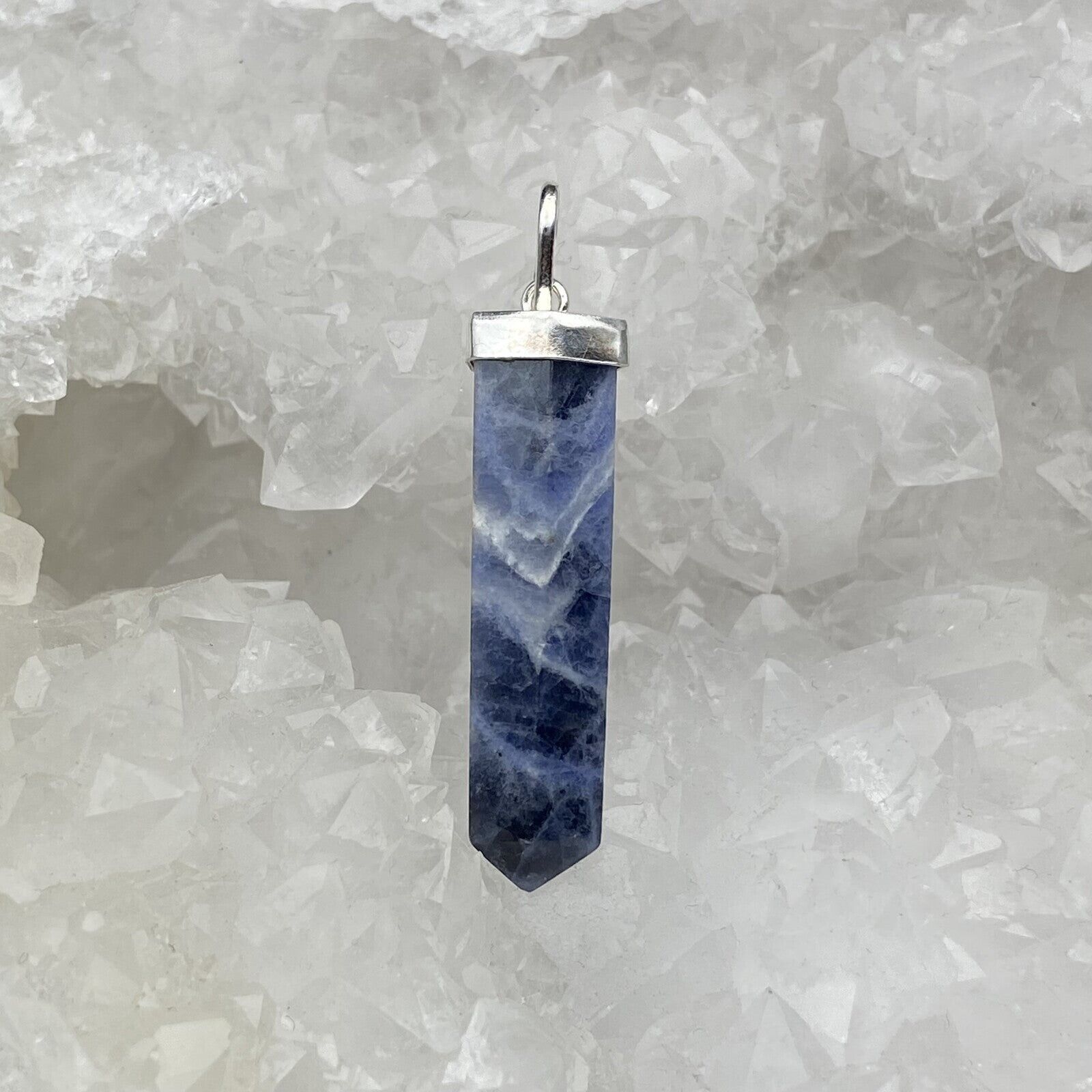 Ciondolo in argento - Punta di sodalite