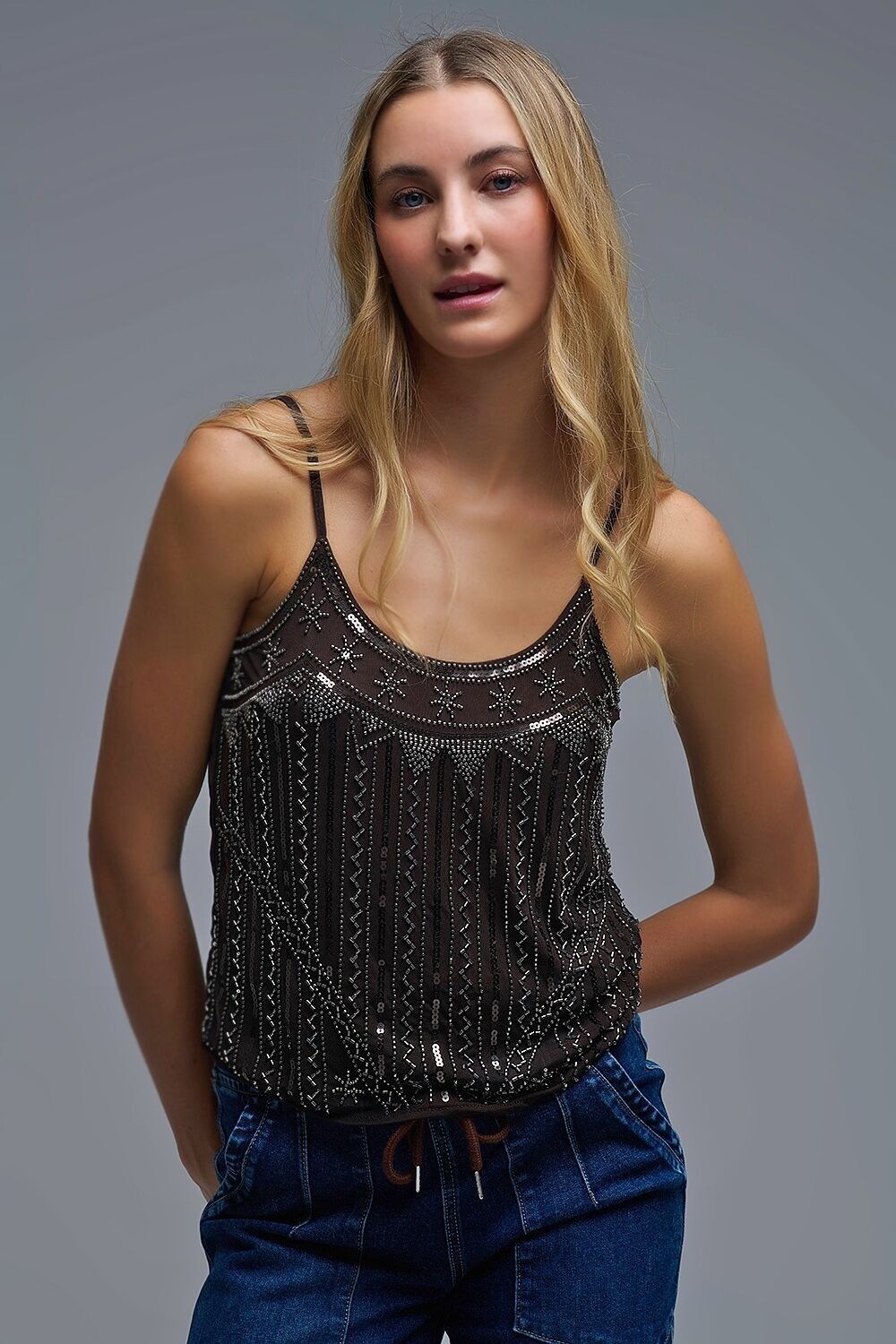 canotta vintage con paillettes ricamate in marrone