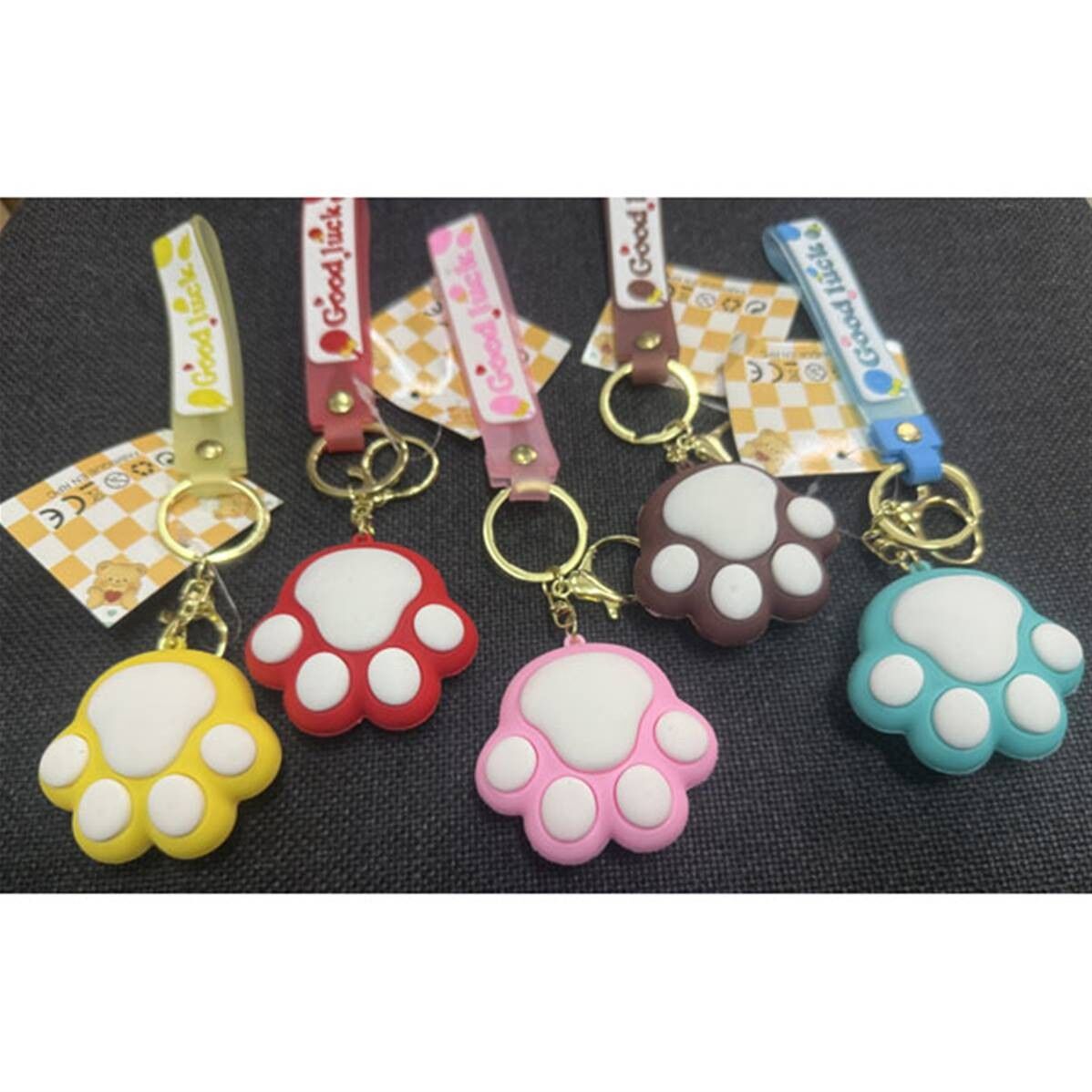 Portachiavi a forma di zampa di gatto