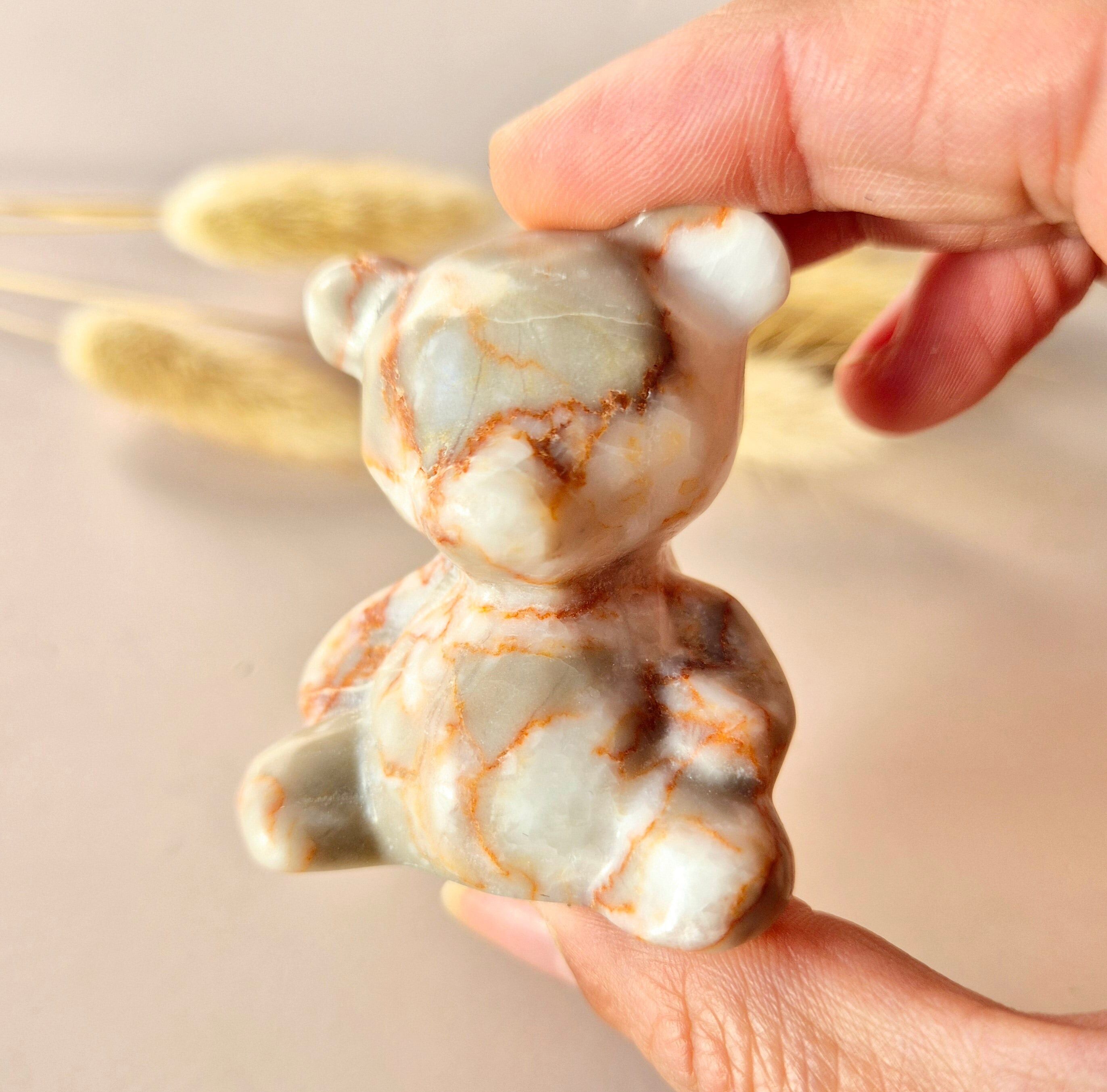 Edelstein-Kristallschnitzerei Bier – Roter Netzstein