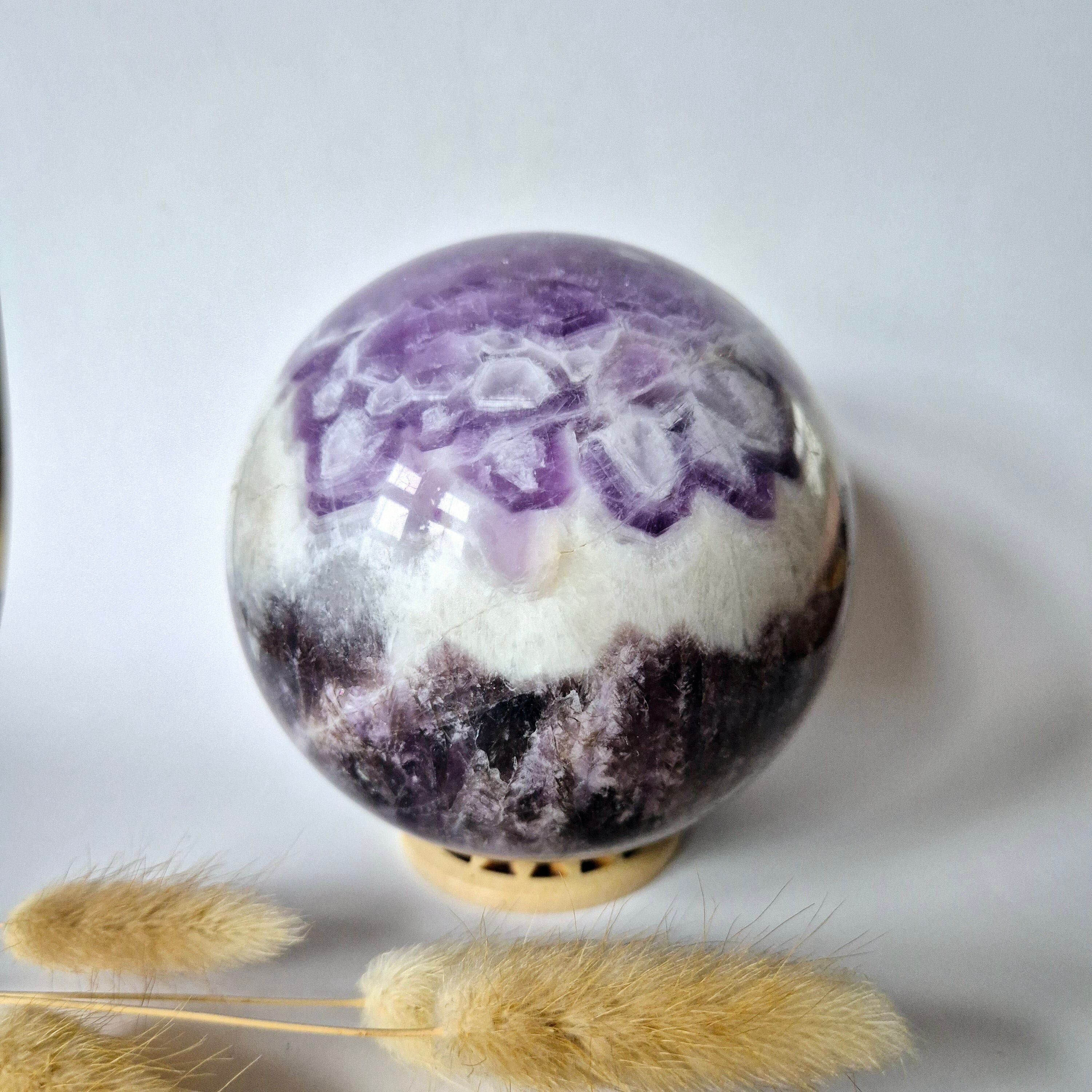 Boule de pierre précieuse XL Dream Amethyst – 100 mm (1255 g) | Pierre précieuse spirituelle pour la paix et l'équilibre
