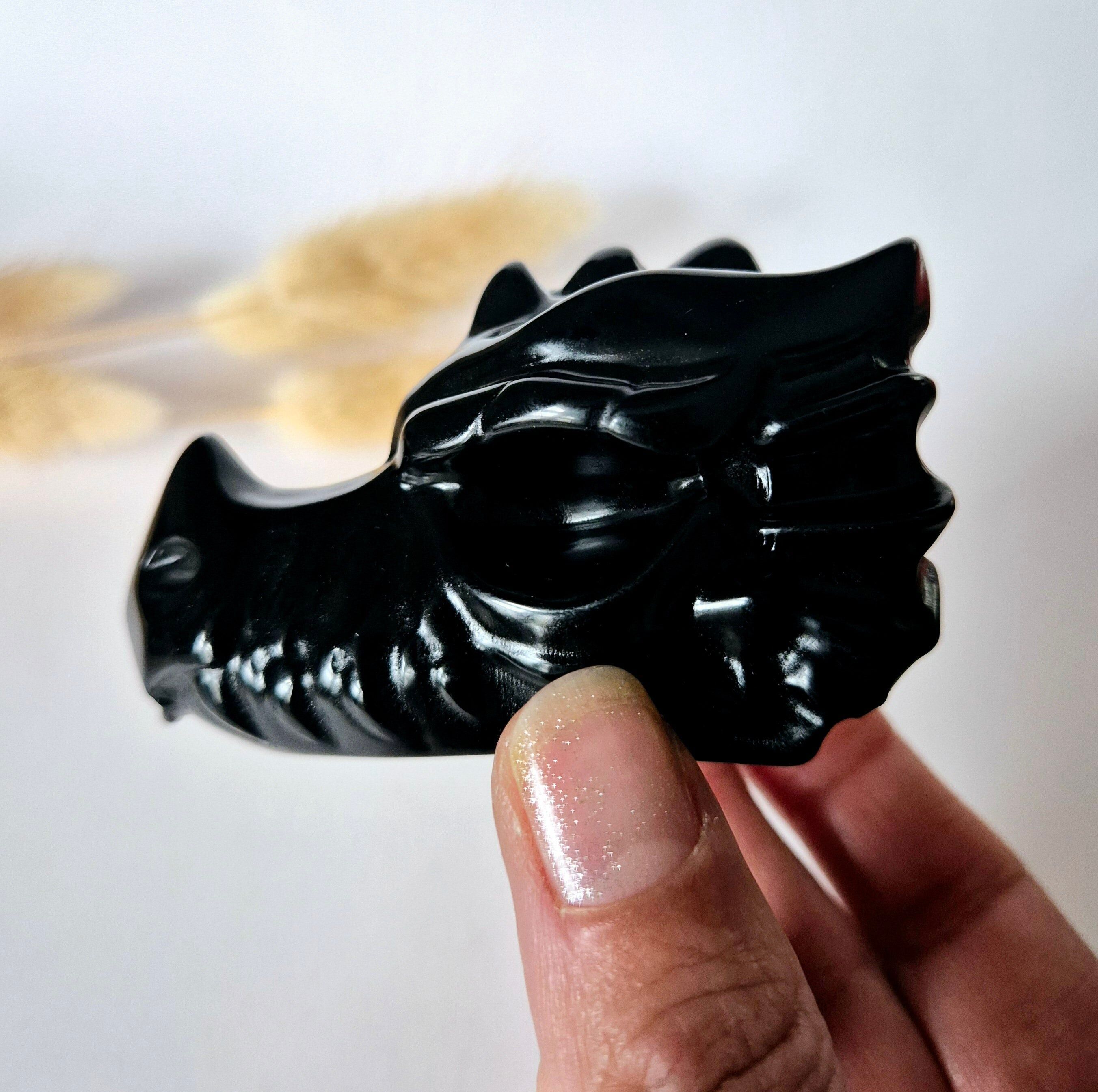Crâne de dragon en obsidienne noire – 7 cm – Sculpture de crâne de dragon
