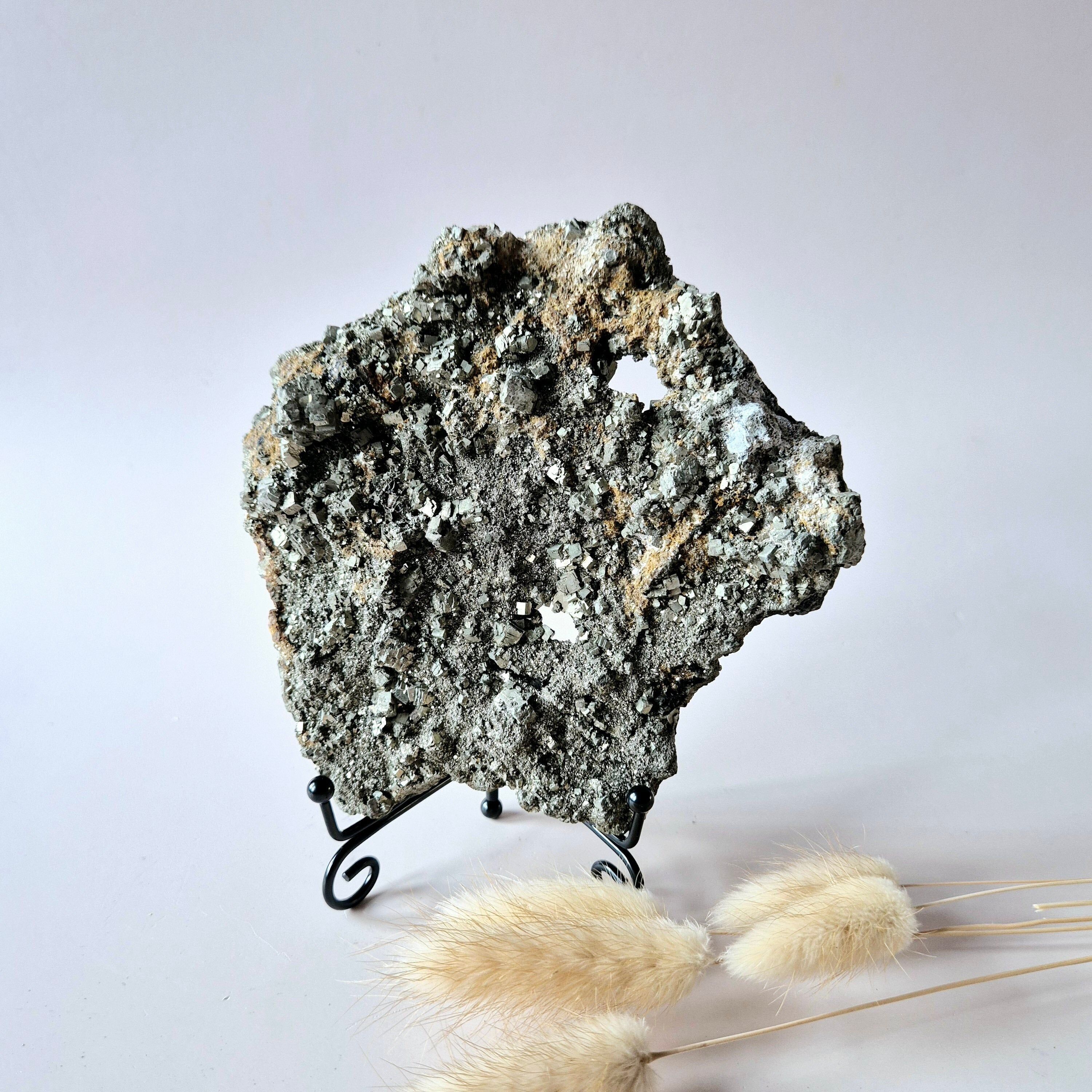 Losa de pirita XL de 674 g – Racimo de drusa brillante – Gema de lujo para decoración y manifestación