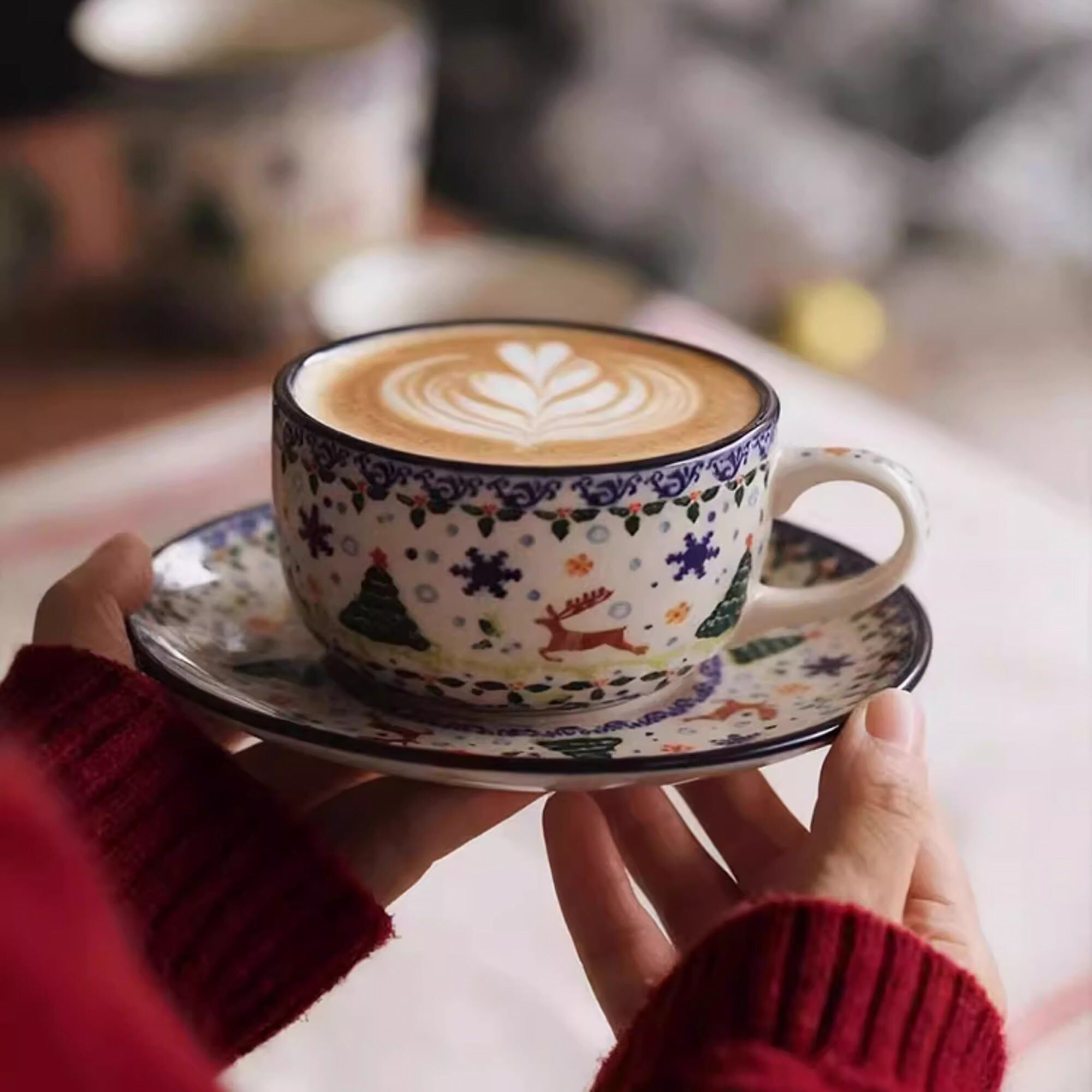 Tazza in ceramica natalizia in stile vintage