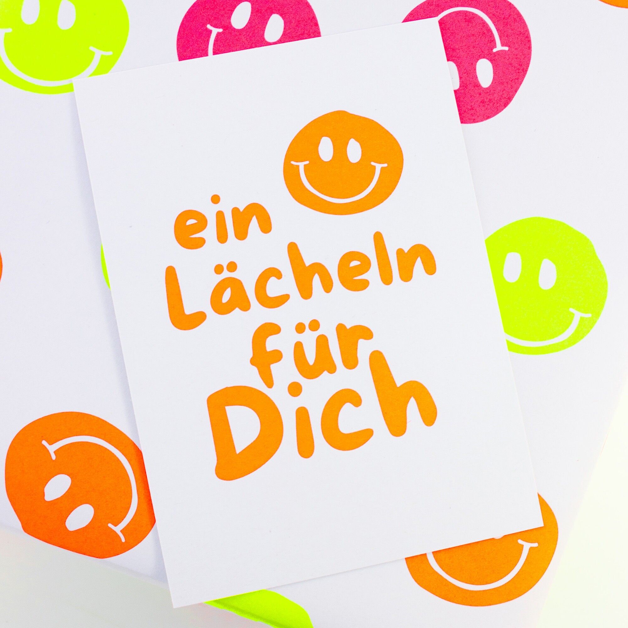 Carte postale « un sourire pour vous » fabriquée à partir de papier recyclé