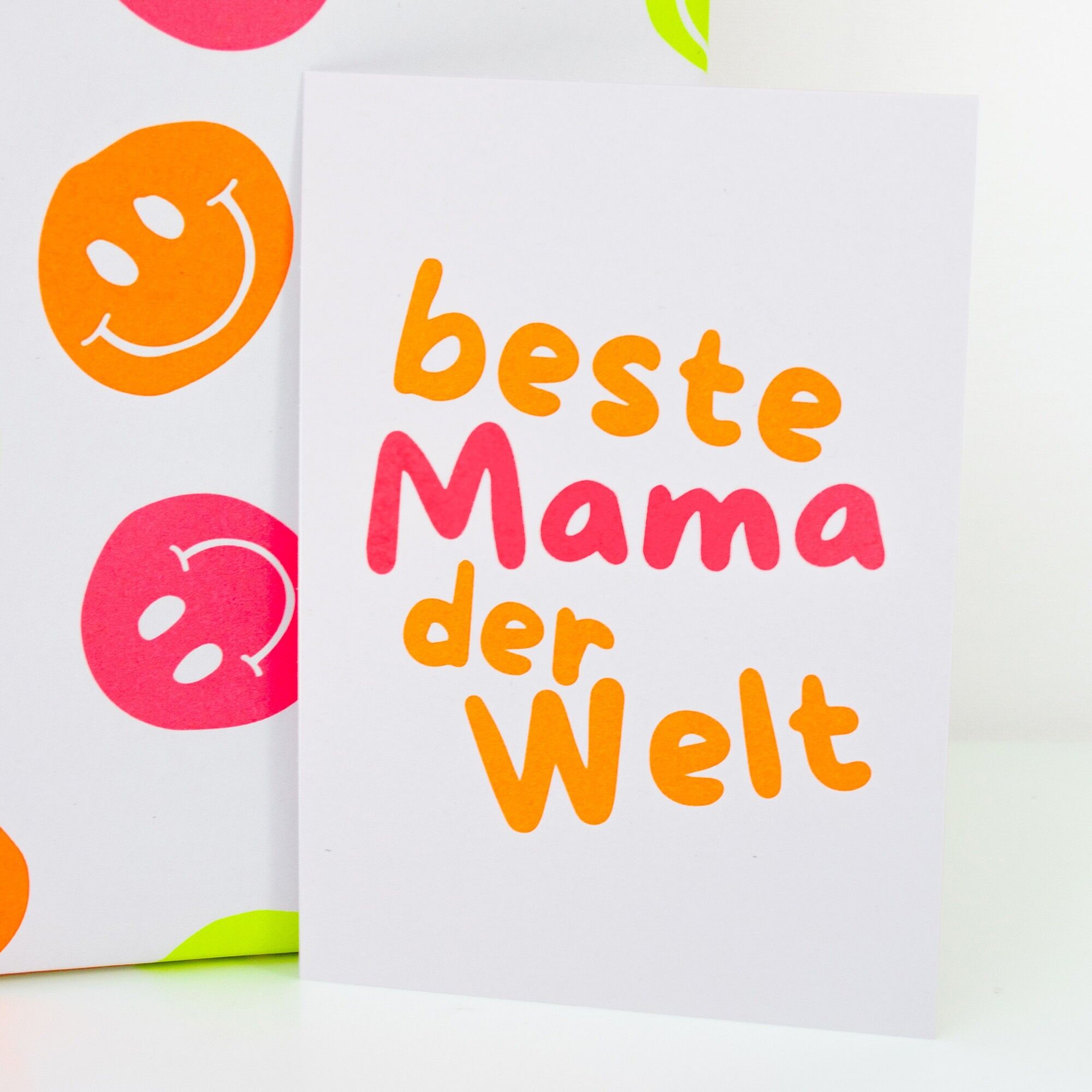 Carte postale « Meilleure maman du monde » fabriquée à partir de papier recyclé