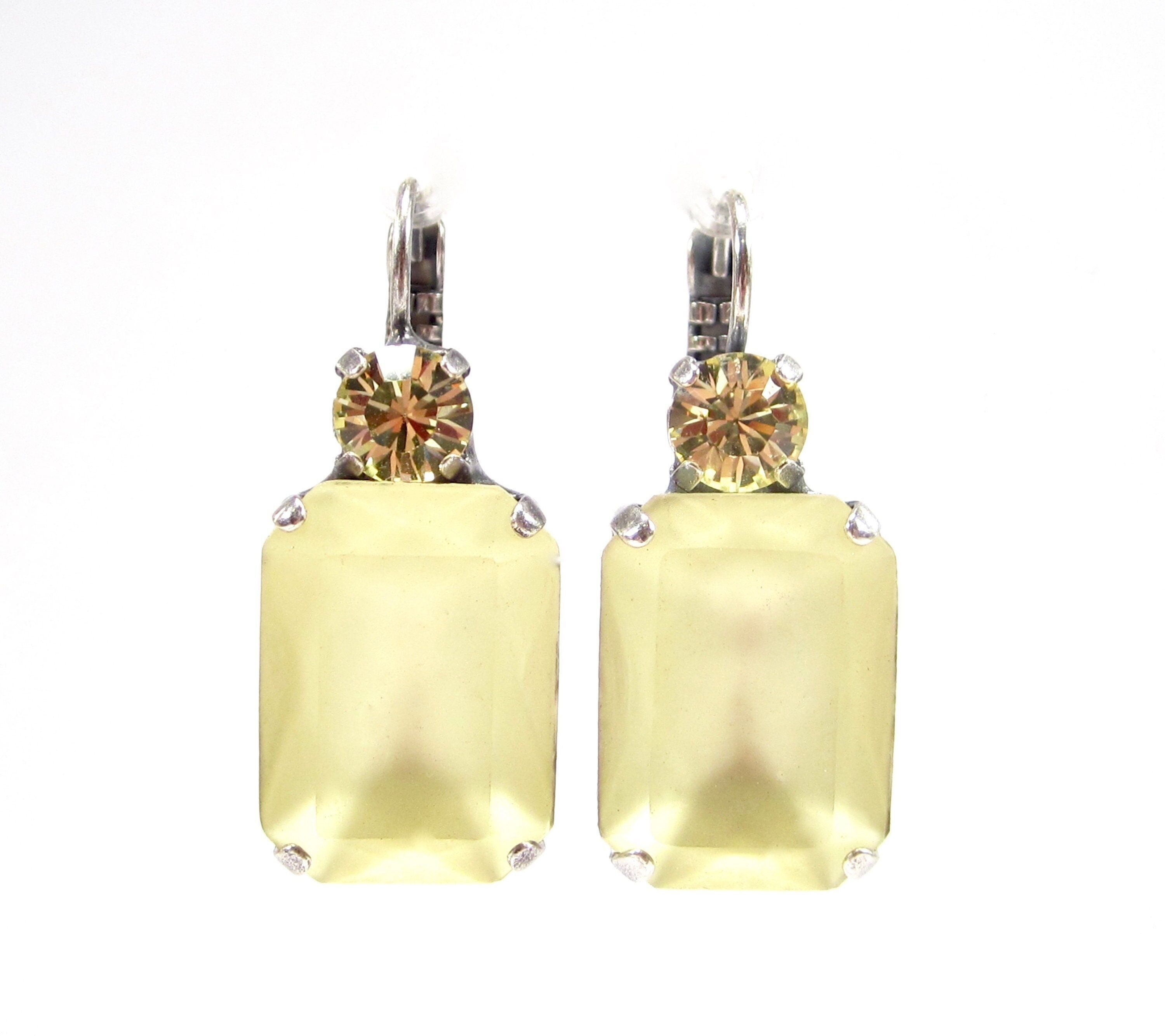 Elegante Creme Gelb matte Ohrringe Rechteck mit geschliffenen Kristallen handgemachten Glassteinen handmade in cologne