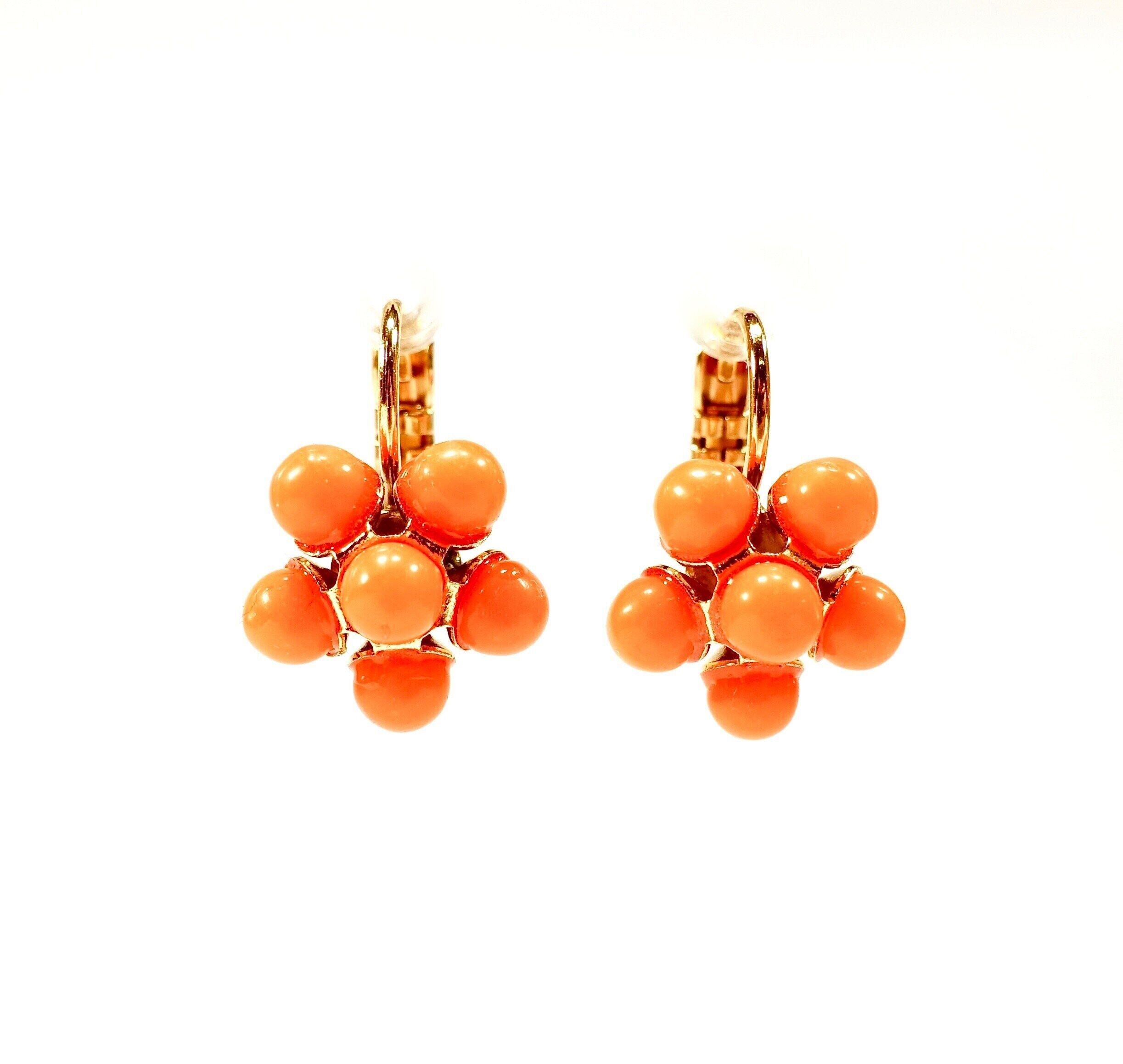 Boucles d'oreilles SoHo® Orange à motif floral et strass dorés, style années 70, fabriquées à Cologne, en Allemagne.