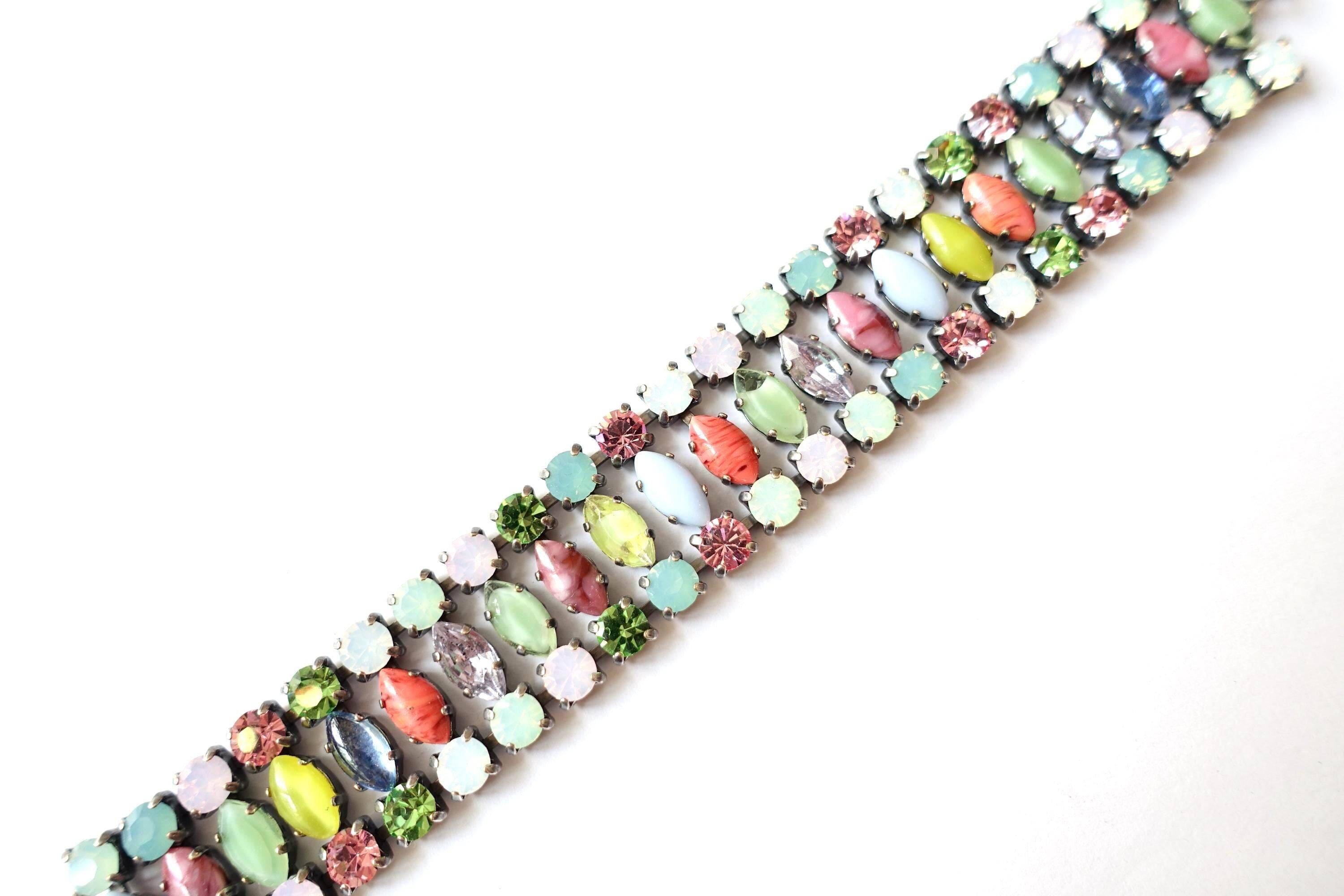 Bracciale unico, tonalità pastello colorate, argento antico, stile bohémien, pietre di vetro fatte a mano, strass, fatto a mano a Colonia, Germania