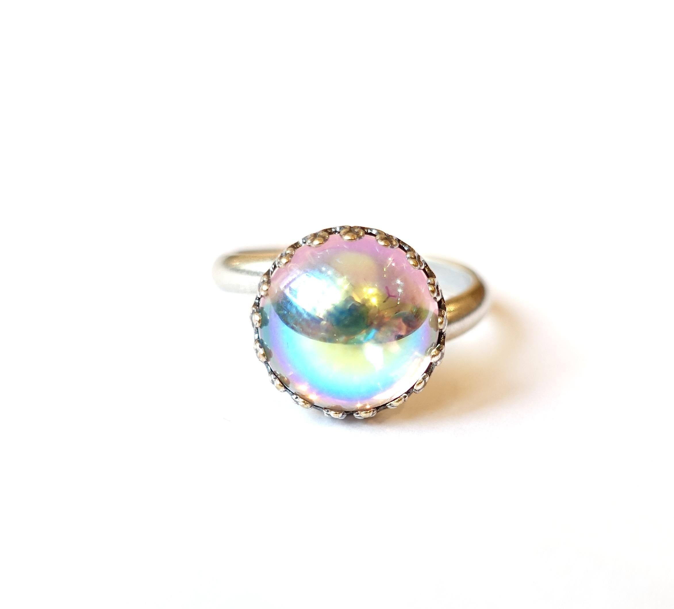 Anello unico, aurora boreale iridescente, argento antico, arcobaleno da 12 mm, pietra di vetro di Boemia fatta a mano, anni '70, fatto a mano a Colonia