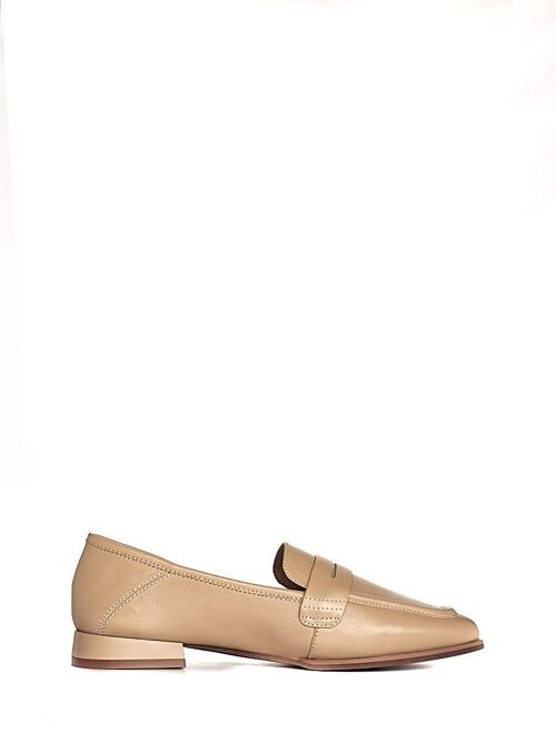 Madison beige leather loafers