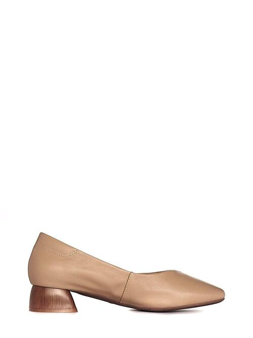 Anna beige leather pumps