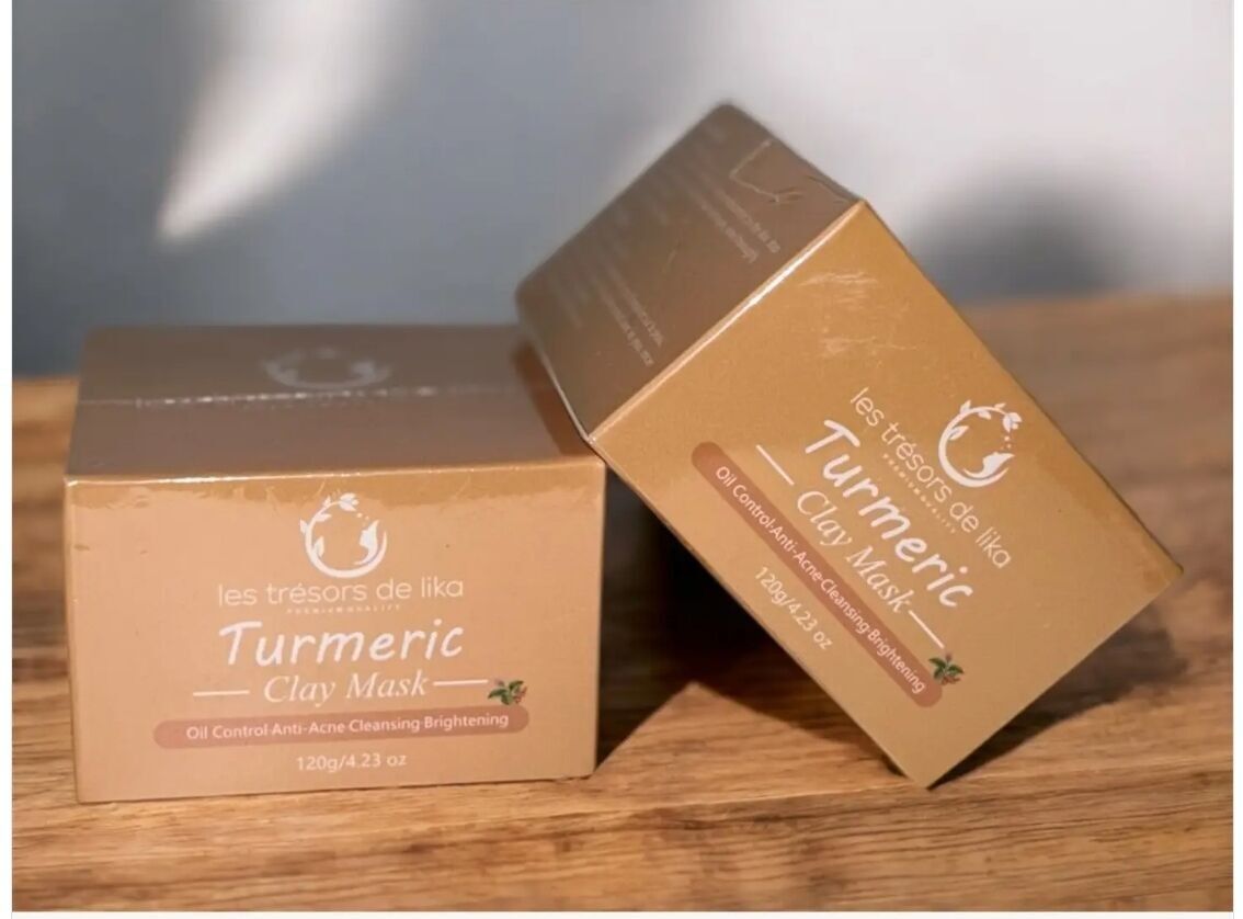 Maschera all'argilla e curcuma 120g