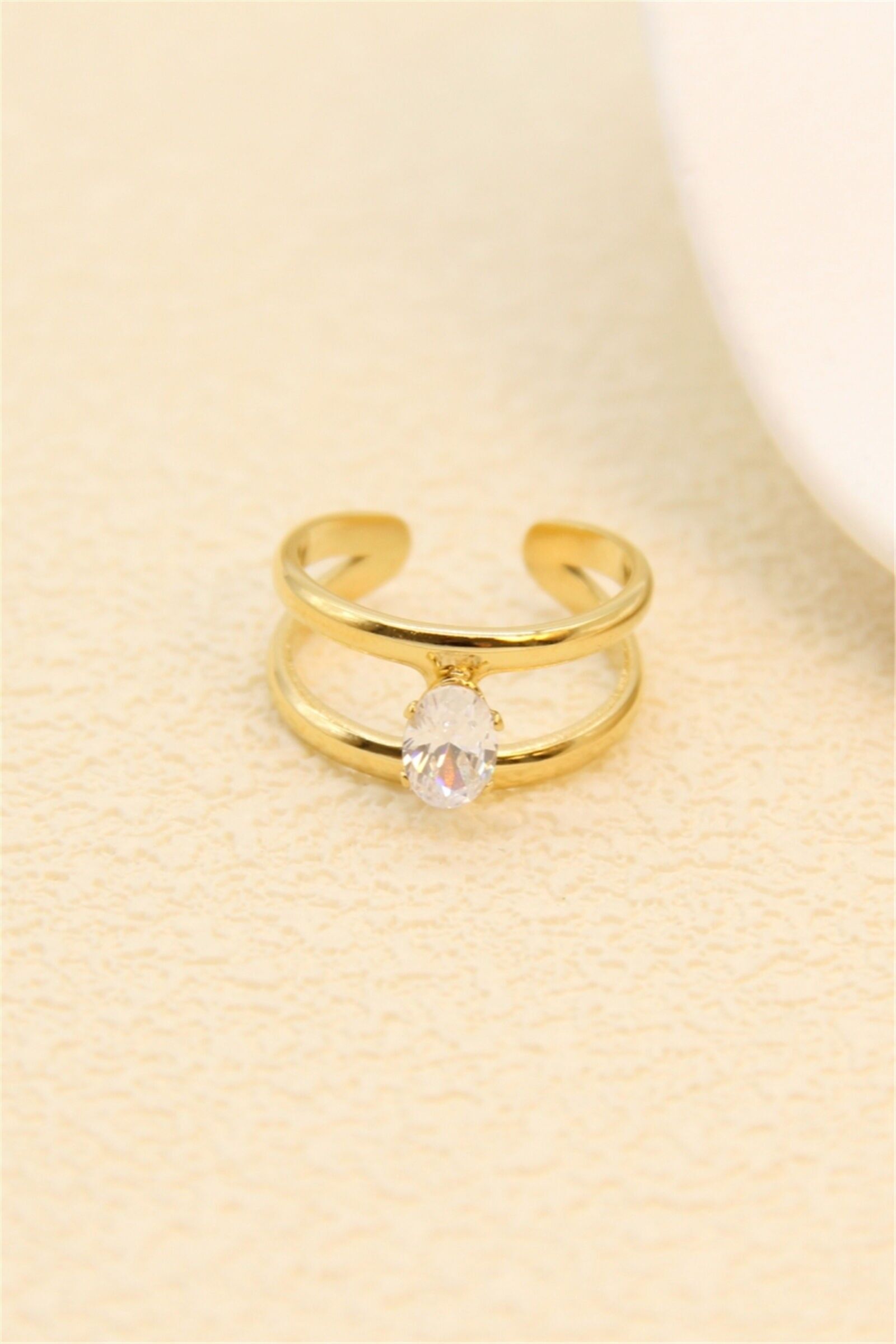 Gold-plated ring set with zircon – minimalist elegance in stainless steel