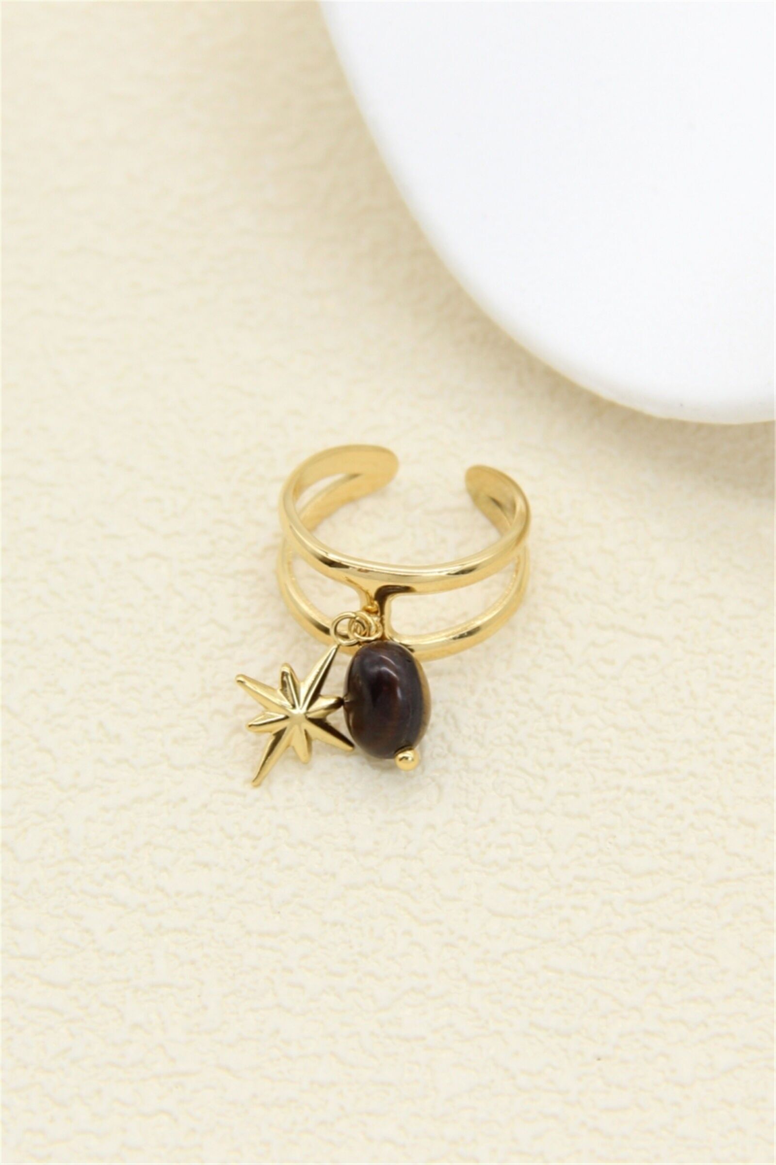 Sternförmiger Ring aus Edelstahl – Goldene Eleganz & Natürlicher Charme