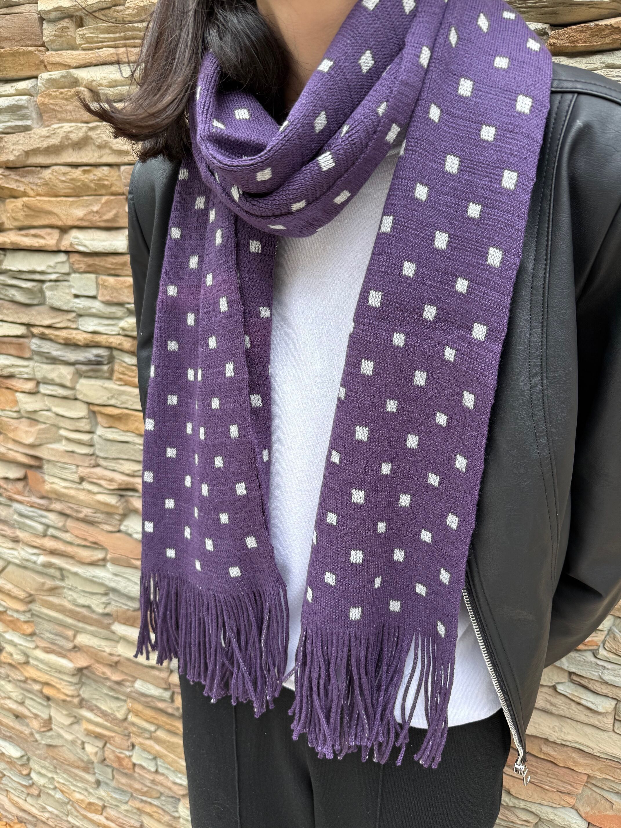 Sciarpa da donna, realizzata in Francia - 50% lana