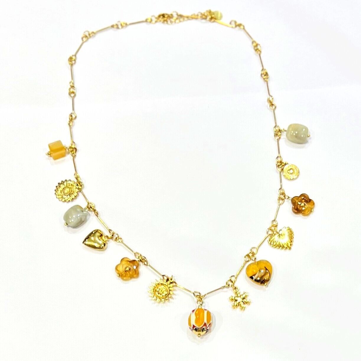 Collana con ciondolo in acciaio placcato oro e resina colorata