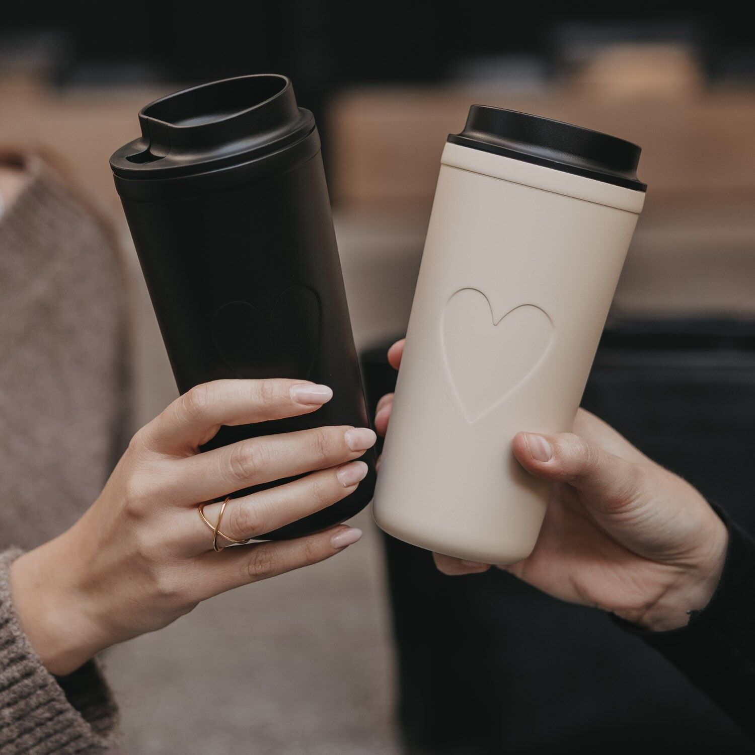 To-go cup heart black (PU = 4 pcs.) ) 