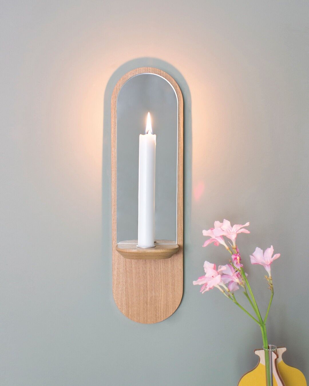 Candelabro Equinox - Espejo de roble con candelabro