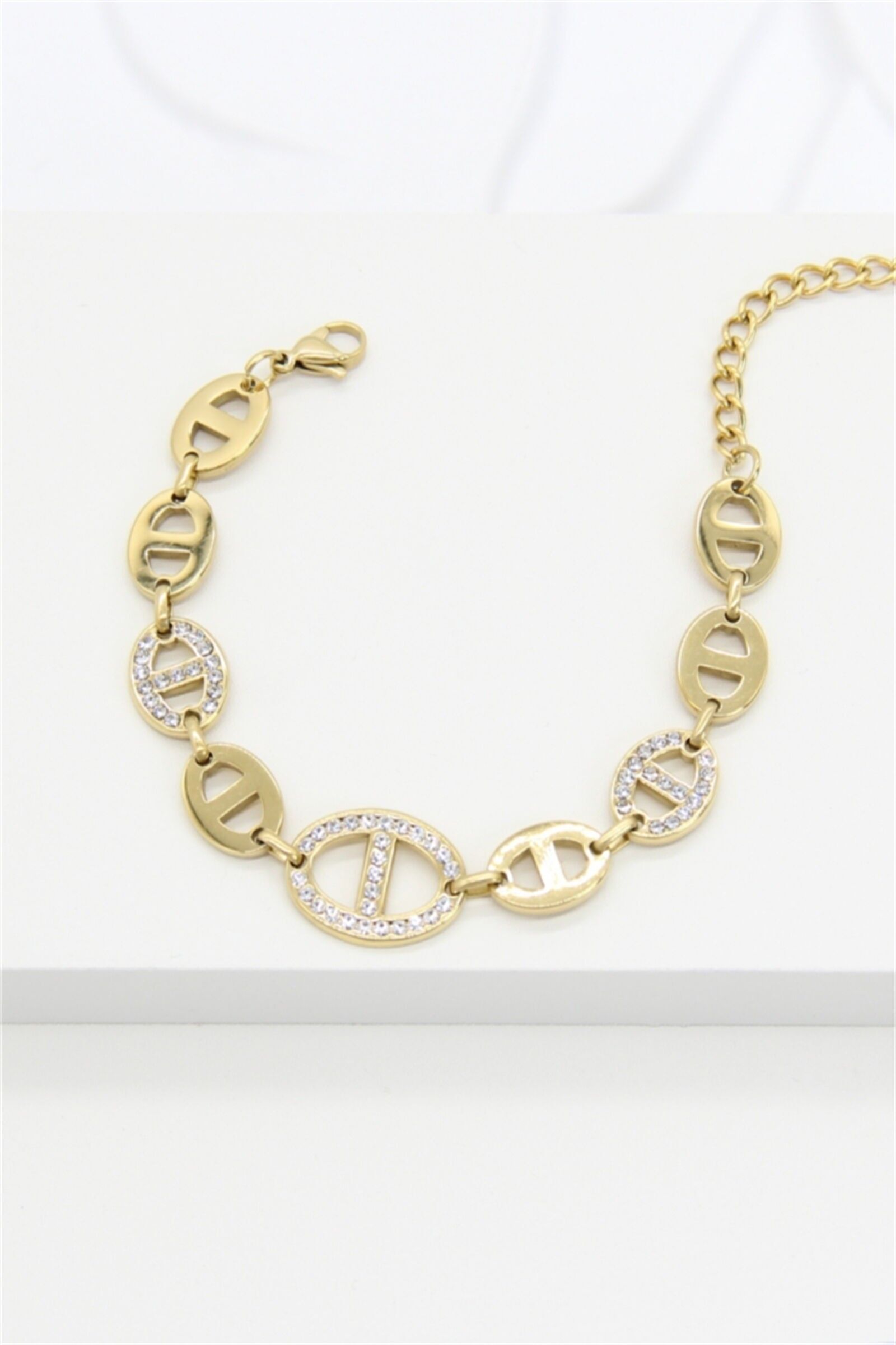 Massives Edelstahlarmband mit goldenen Gliedern – auffälliges und trendiges Design