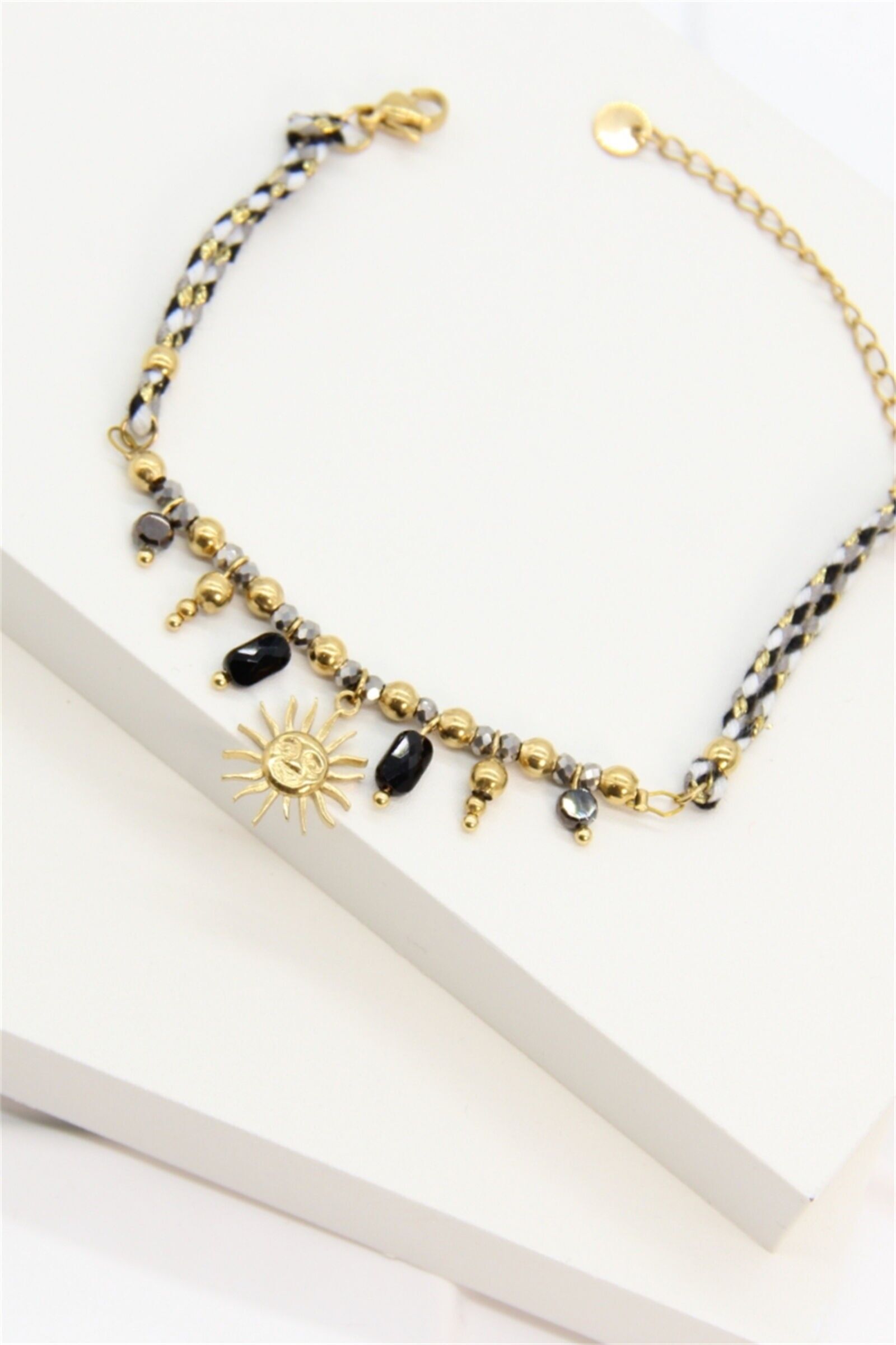 Armband im Boho-Stil mit goldener Sonne – Edelstahl, geflochtene Perlen in Schokoladenbraun und Schwarz