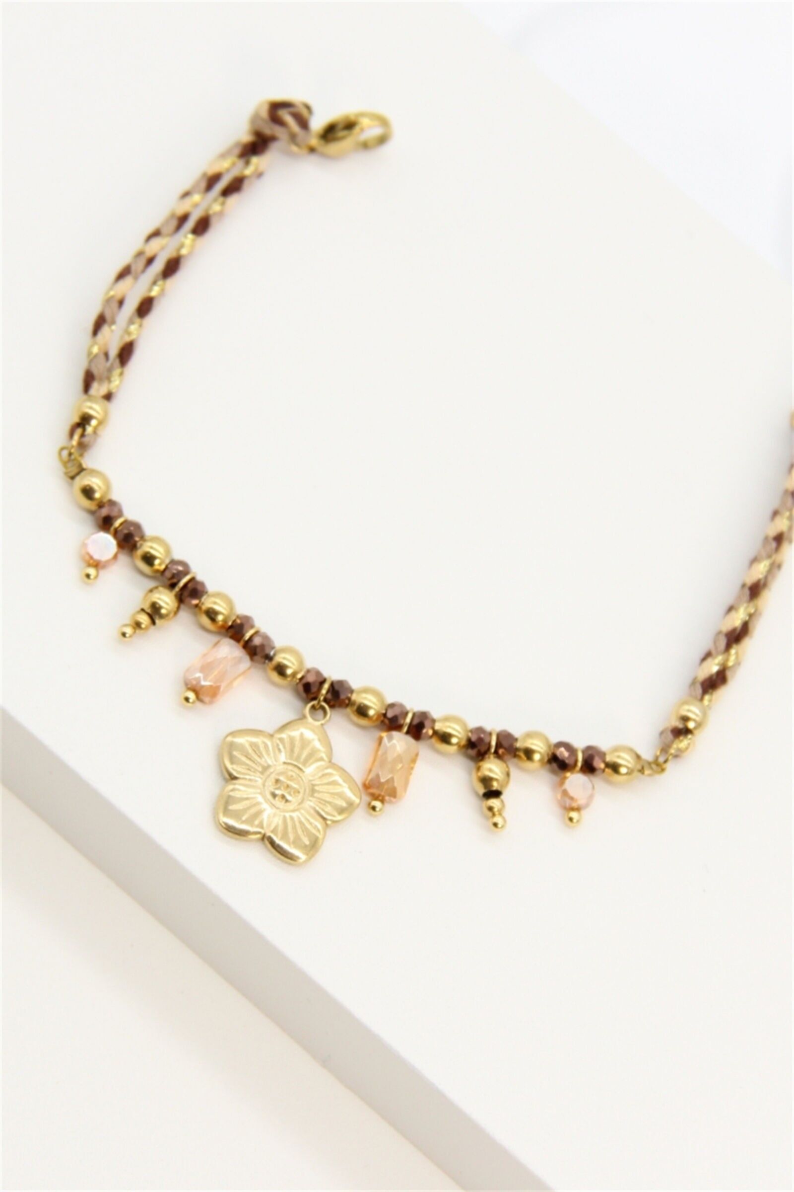Modisches Armband mit goldener Blume – Geflochtene Perlen aus Edelstahl und Schokoladenbraun