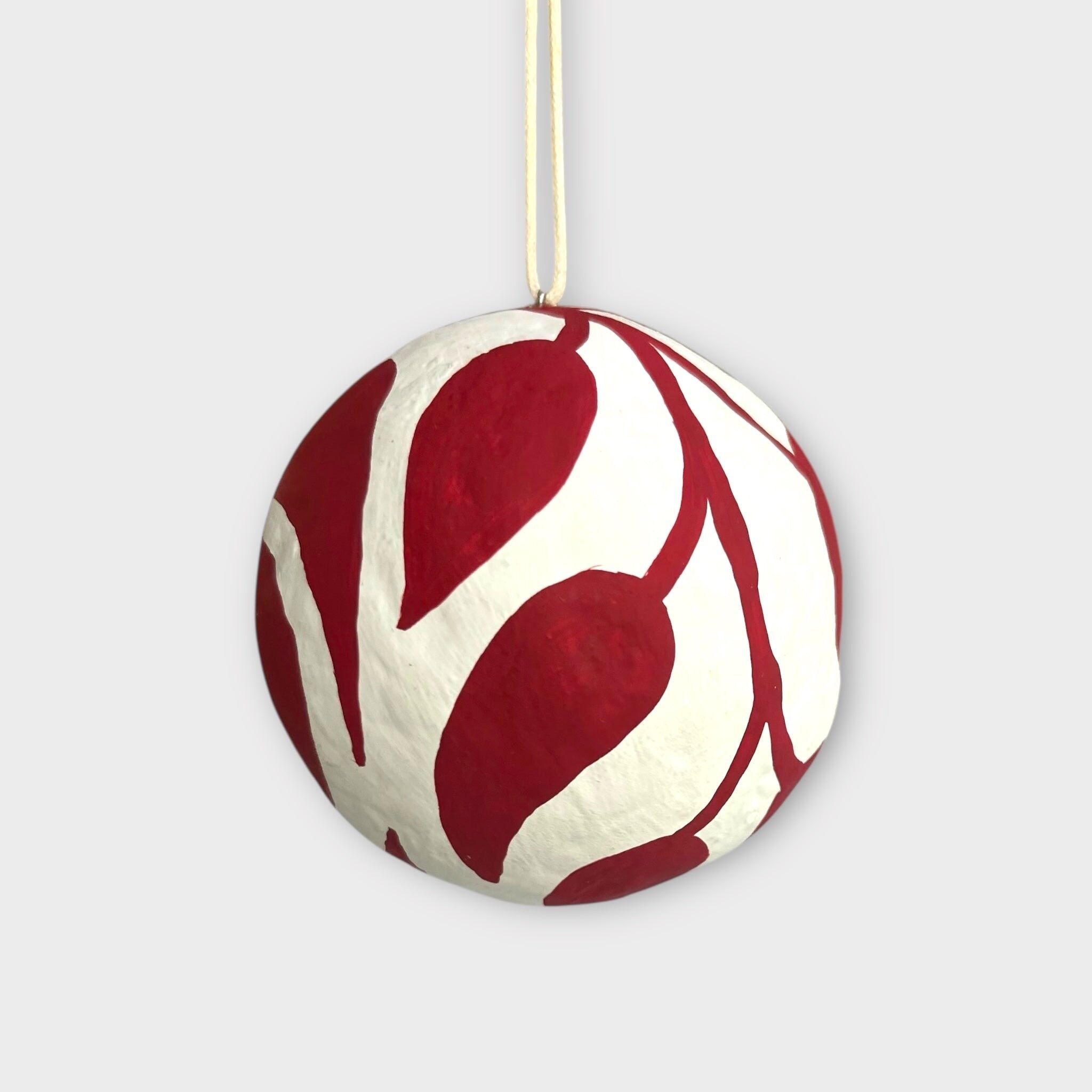 Christmas bauble, leaves red
