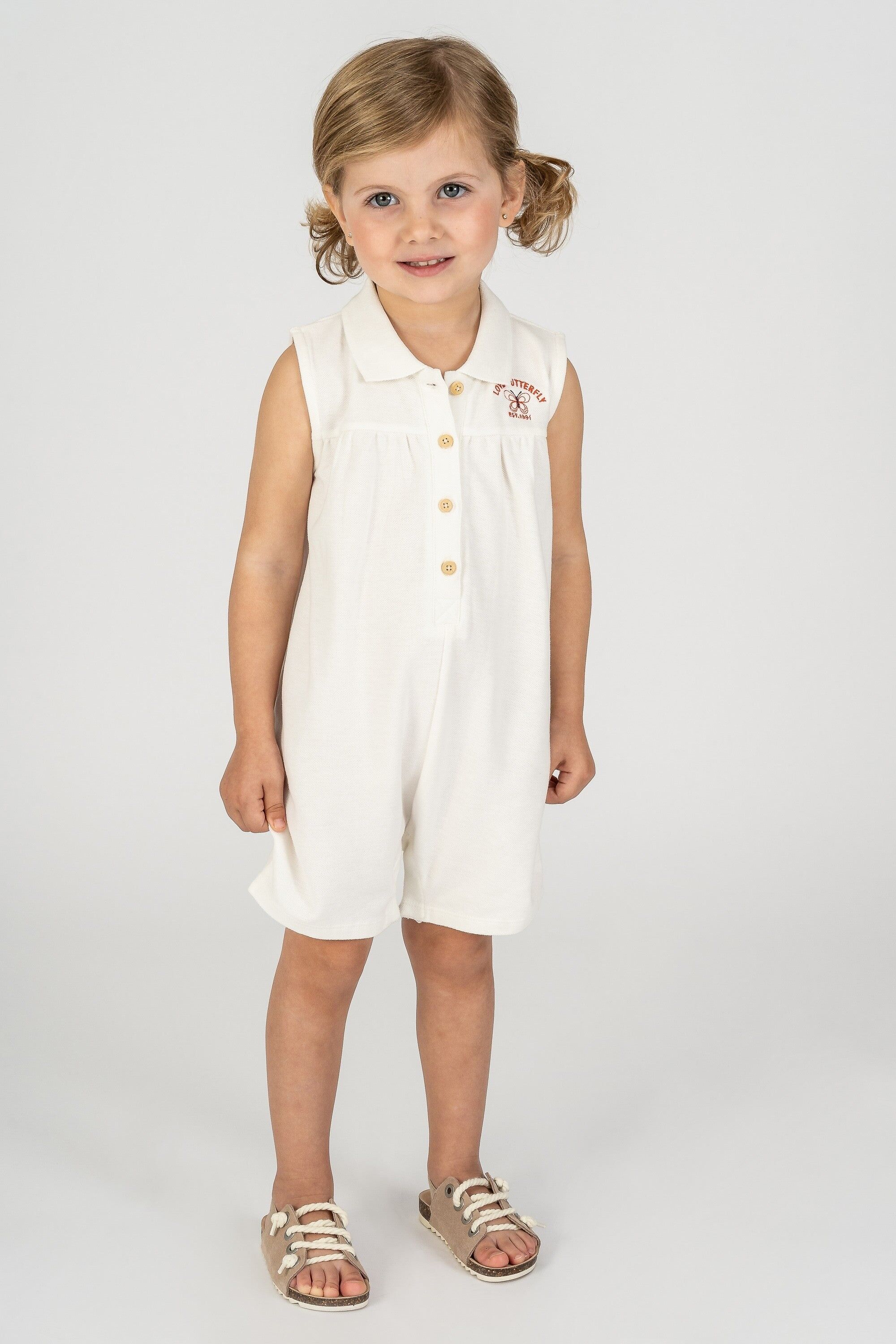 Peto de bebé niña crudo