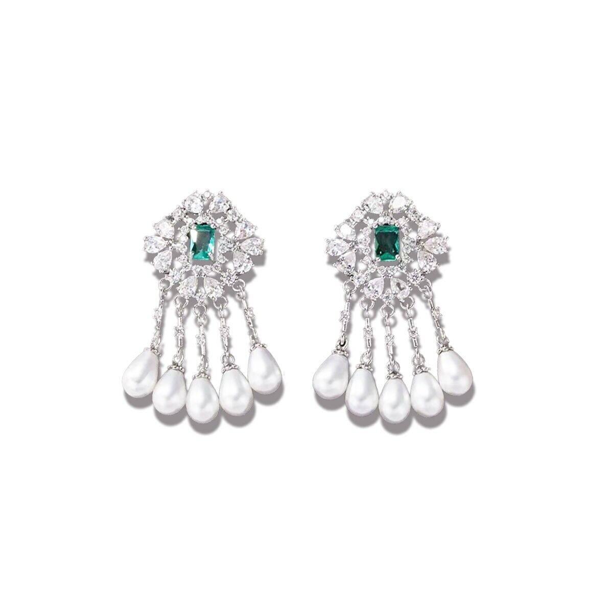 ORECCHINI MULTIPERLE PENDENTI