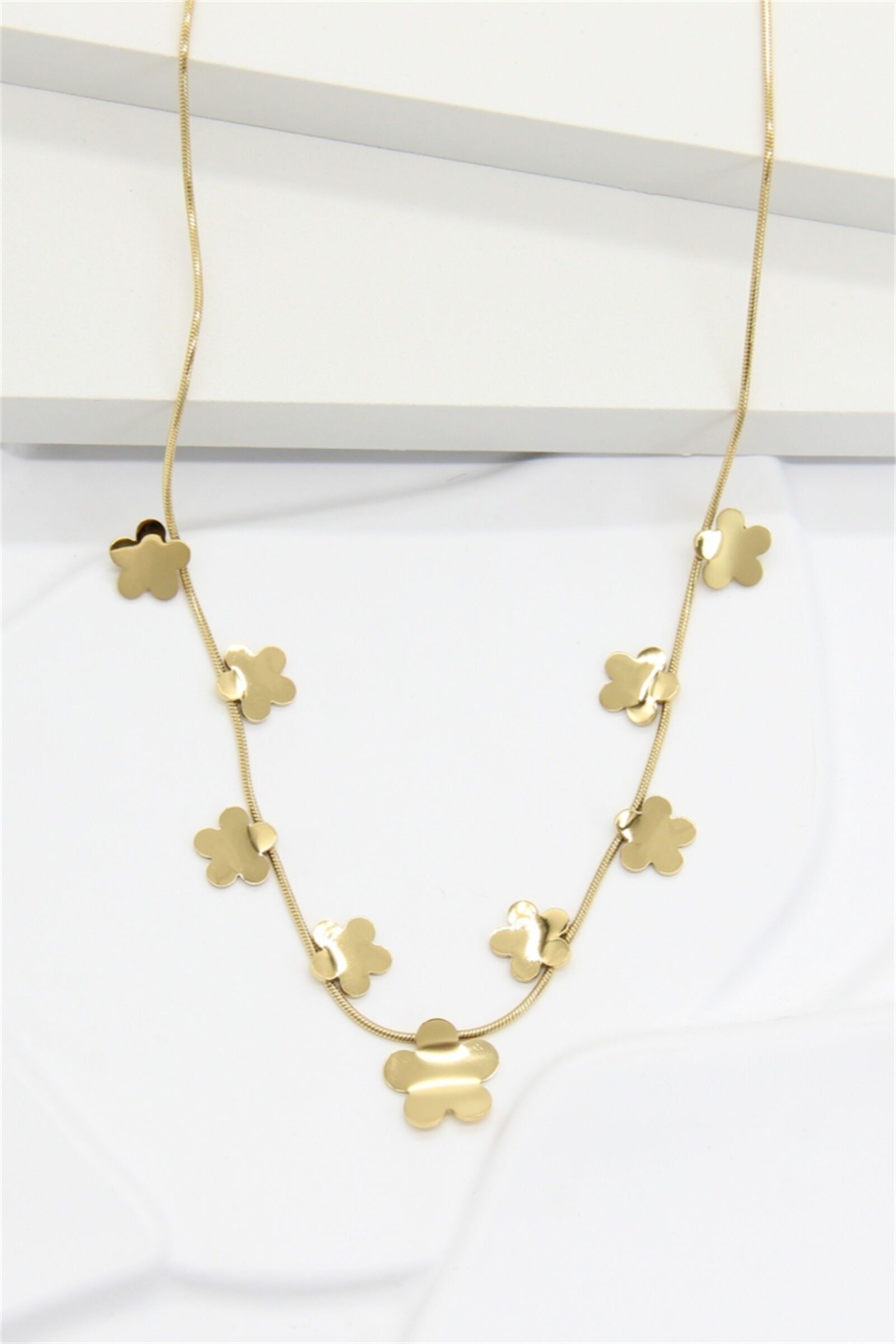 Halskette mit goldenem Kleeblatt – EDELSTAHL