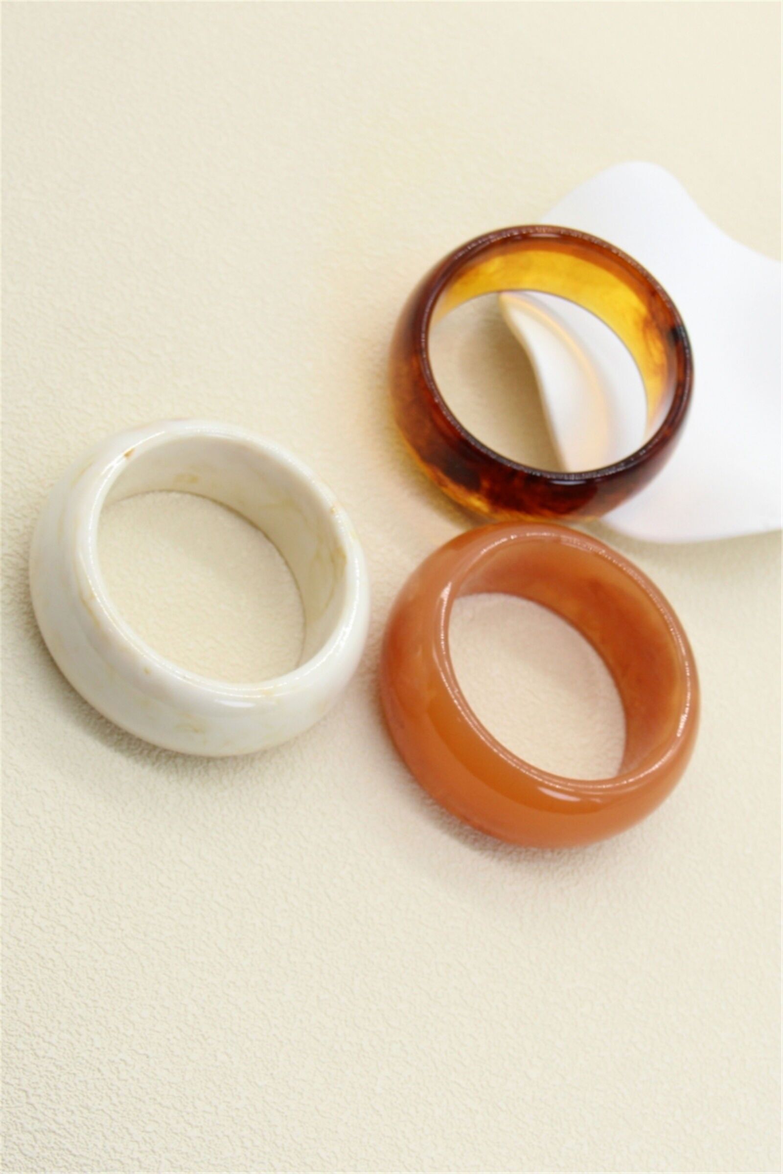 Breites Harzarmband – minimalistisches Design