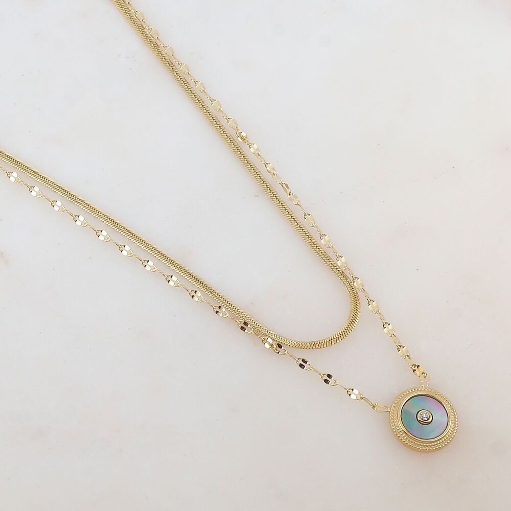 Double-strand necklace with a round tassel, mother-of-pearl or natural stone