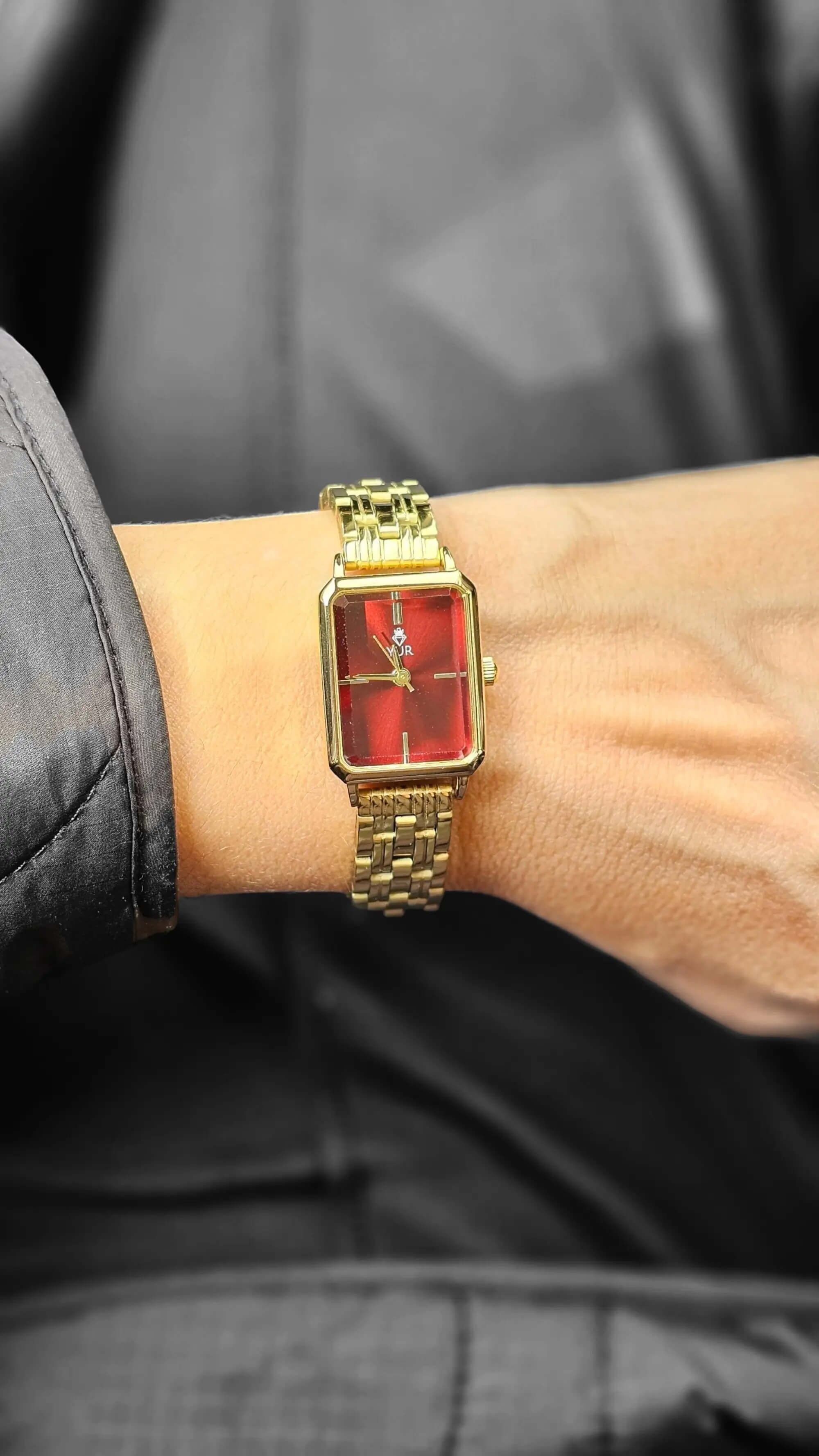 GRACE pequeña dorada