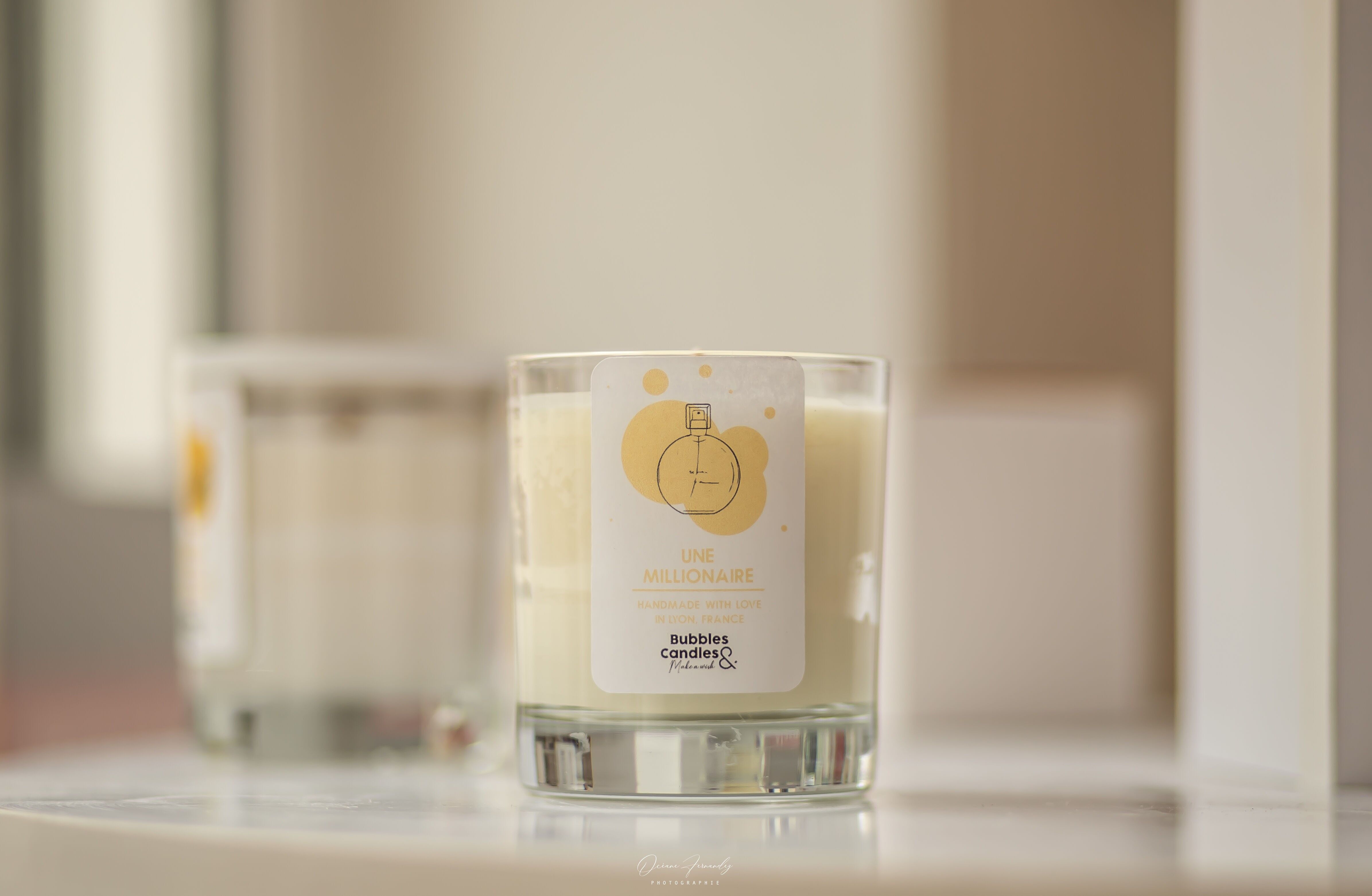Bougie Une millionaire