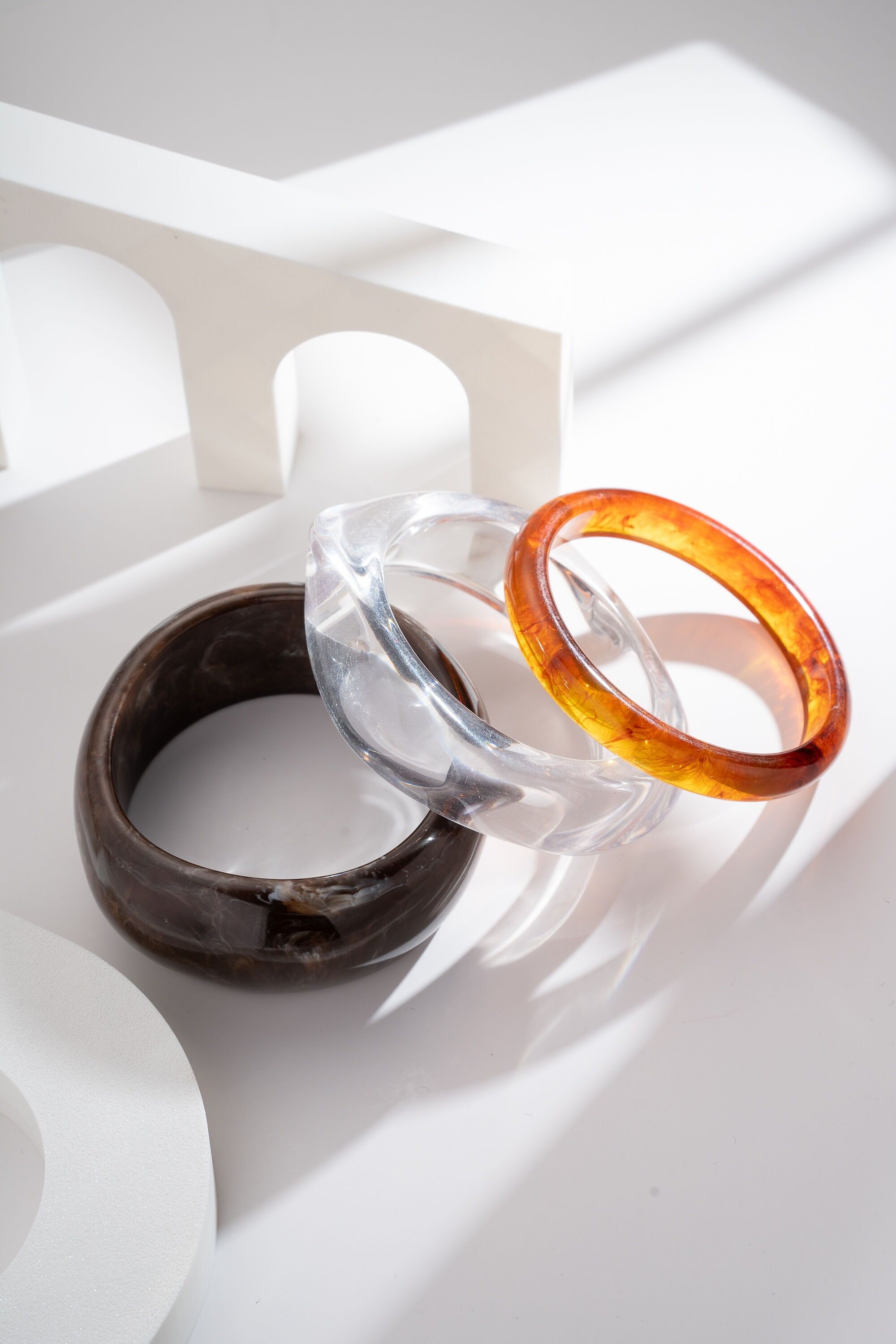 Chic Resin Bangles — Marble Effects for Stylish Layering
