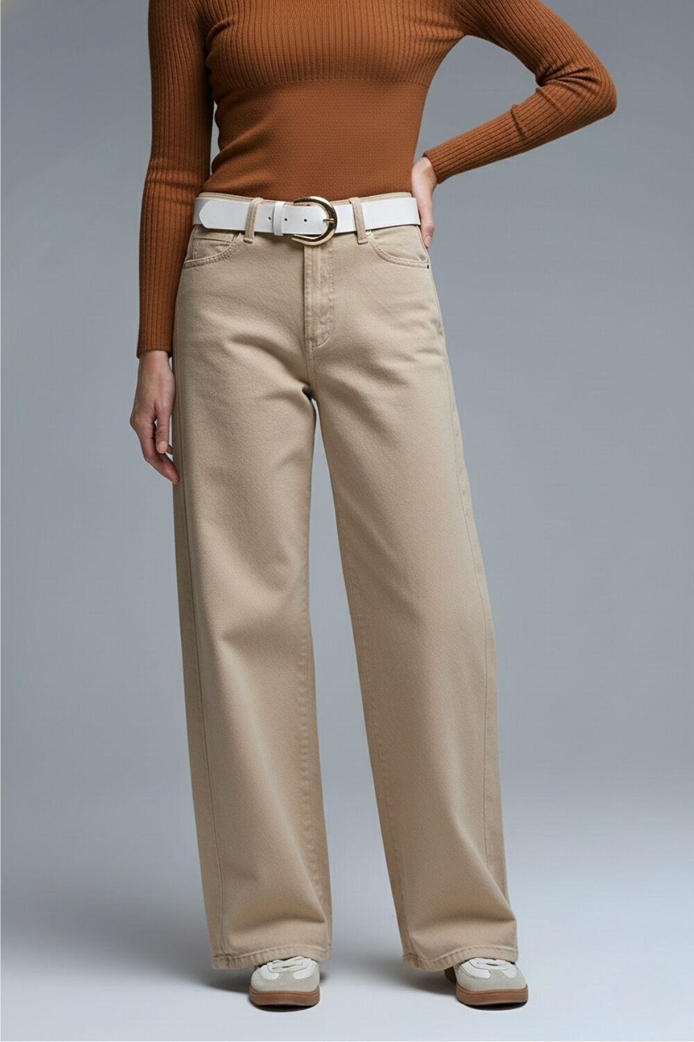 Pantaloni extra larghi in beige lavato