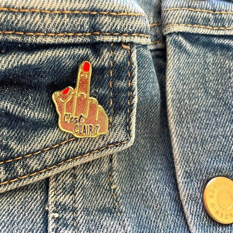 Pin's c'est clair