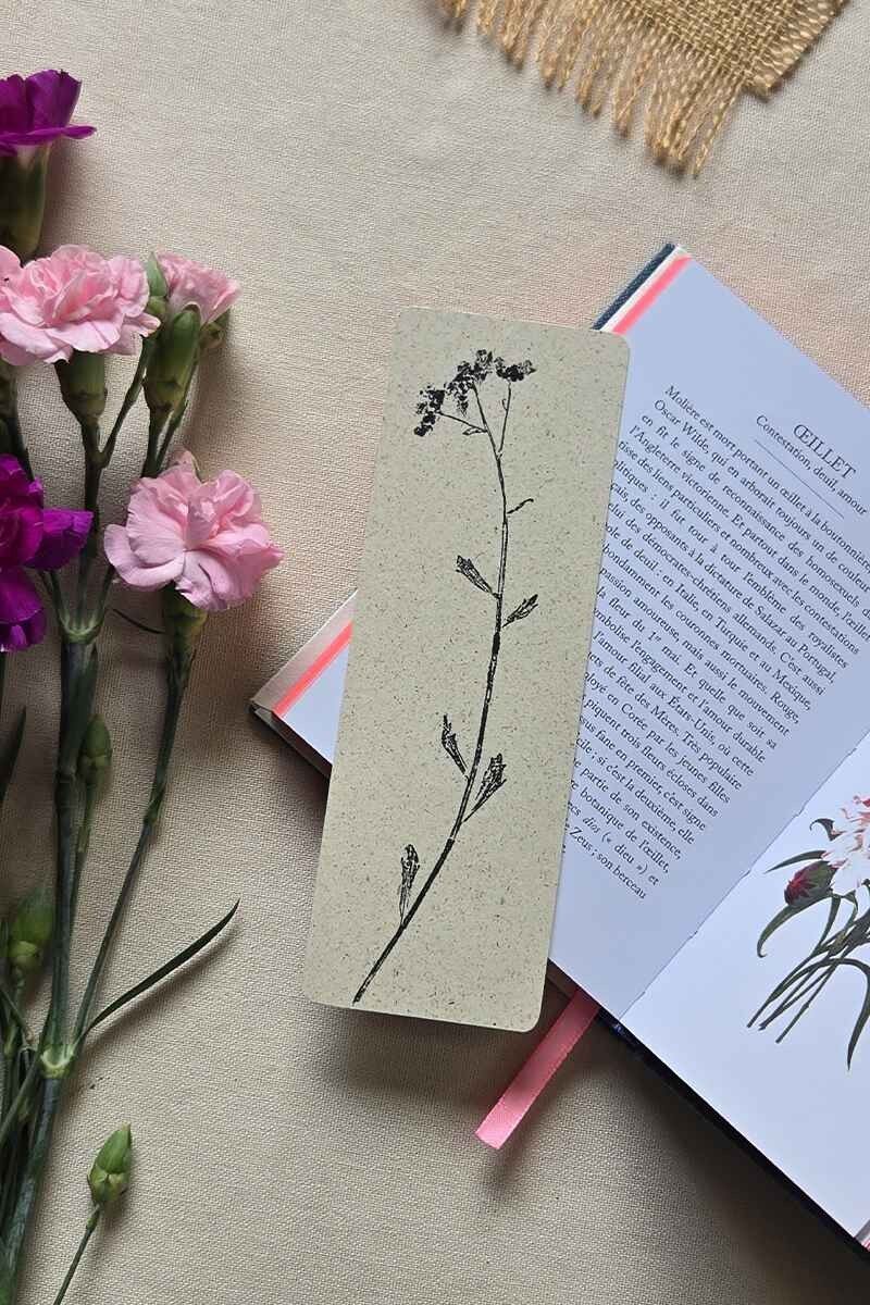 Marque-página botánica en impresión vegetal minimalista - Achillée milhojas