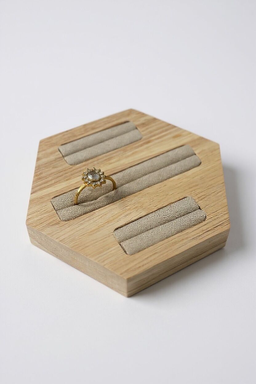 RY38 Hexagonal Wooden Ring Display Stand